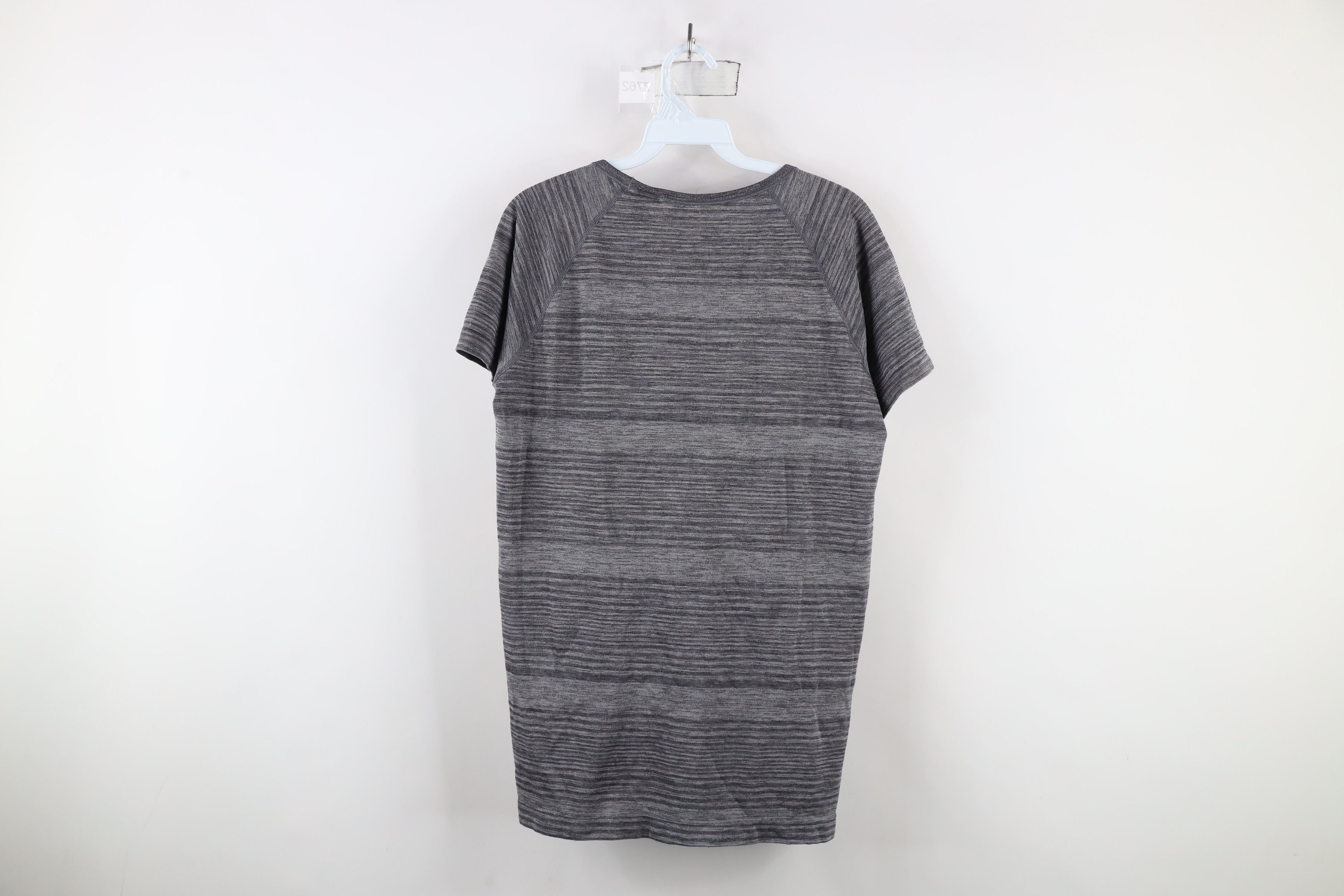 Patagonia × Vintage Patagonia Short Sleeve Running Gym Outdoor T-Shirt Gray Size XL / US 12-14 / IT 48-50 - 6 Thumbnail