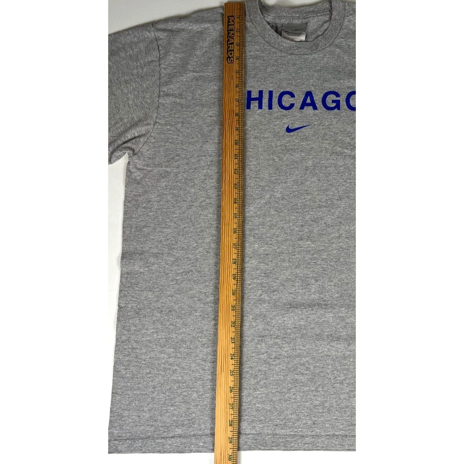 Nike Nike Chicago T-Shirt Mens Vintage XL Silv er Tag Heather Gray Cotton Blend Short Sleeve Crew Neck 2000s Slogan: Chicago Size US XL / EU 56 / 4 - 7 Thumbnail