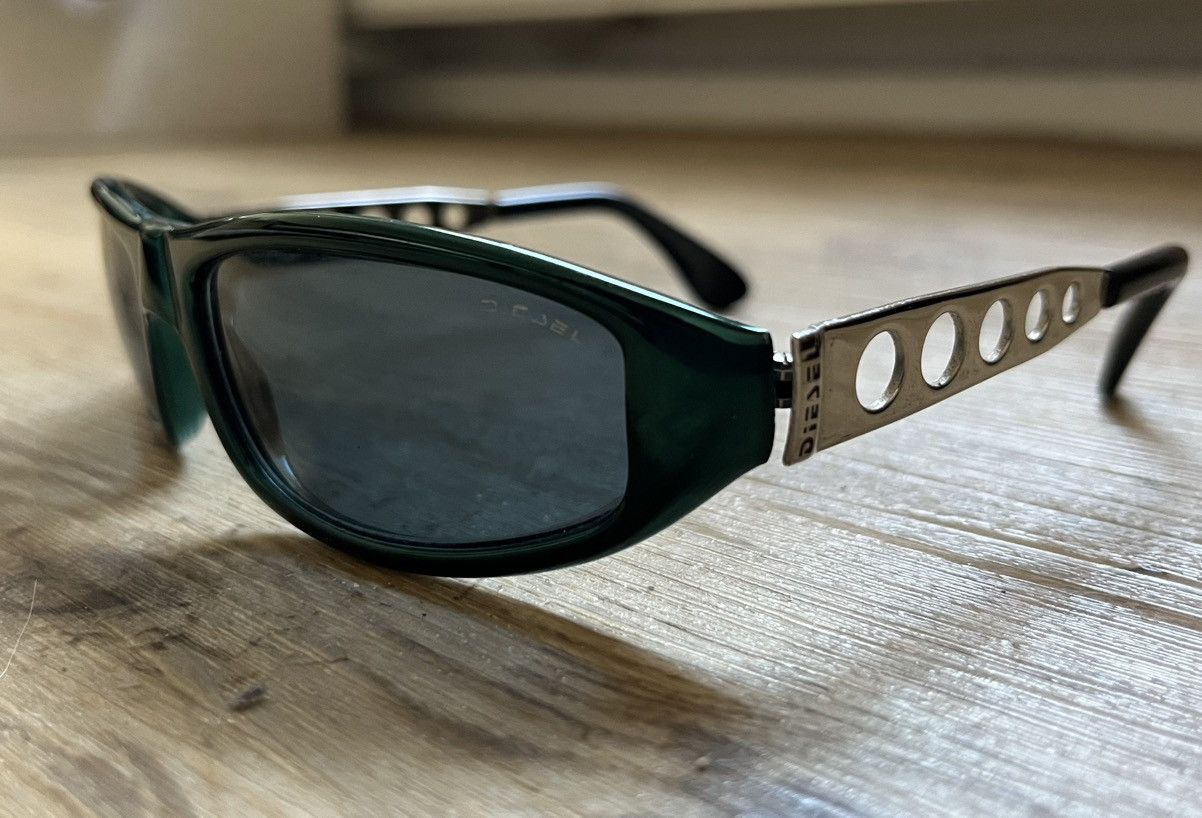 Diesel Diesel vintage y2k style Sunglasses Size ONE SIZE - 5 Thumbnail