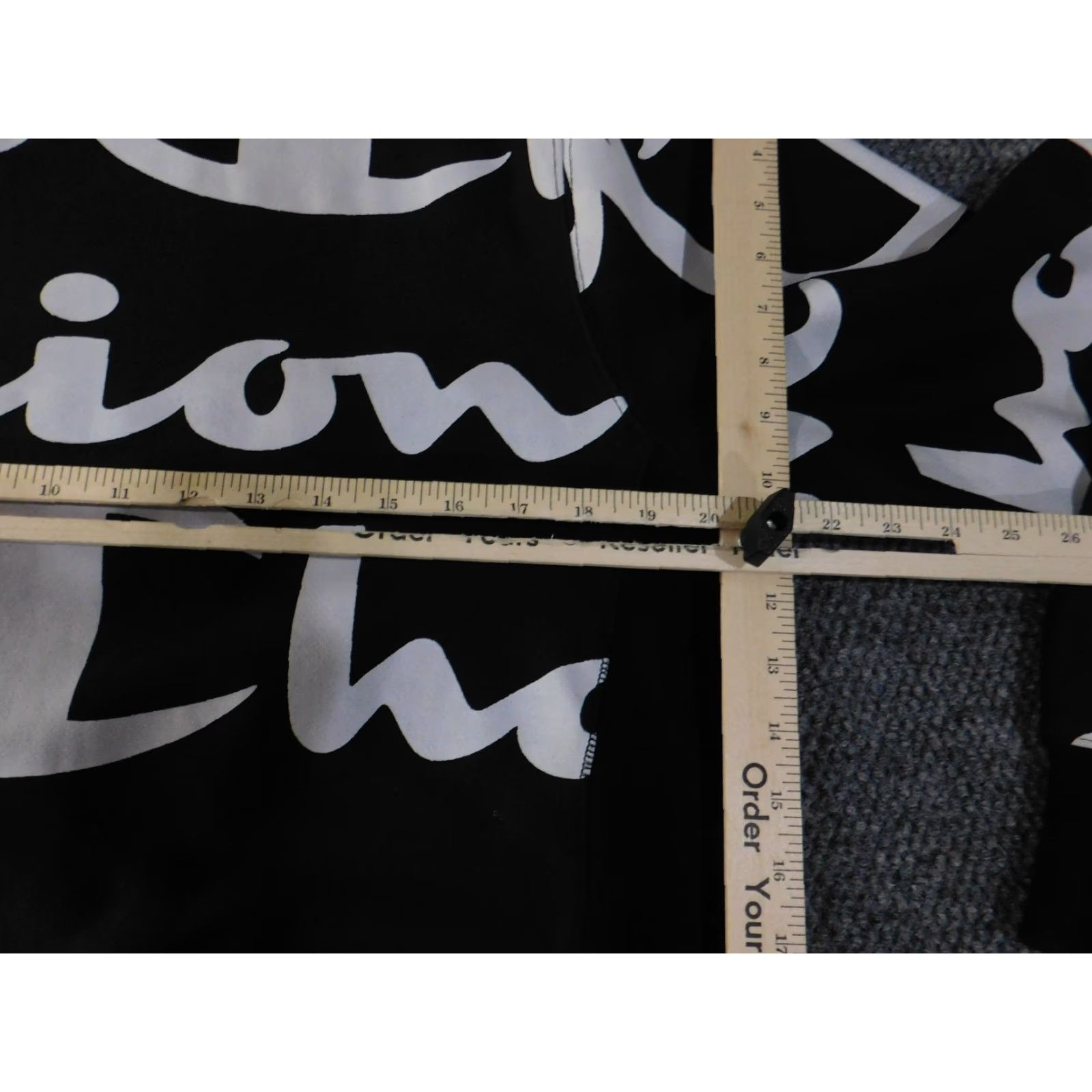 Champion Champion Sweatshirt Mens Small Black Reverse Weave Logo Crewneck Long Sleeve Pullover Knit Cotton Black Size S Regular Size US S / EU 44-46 / 1 - 6 Thumbnail