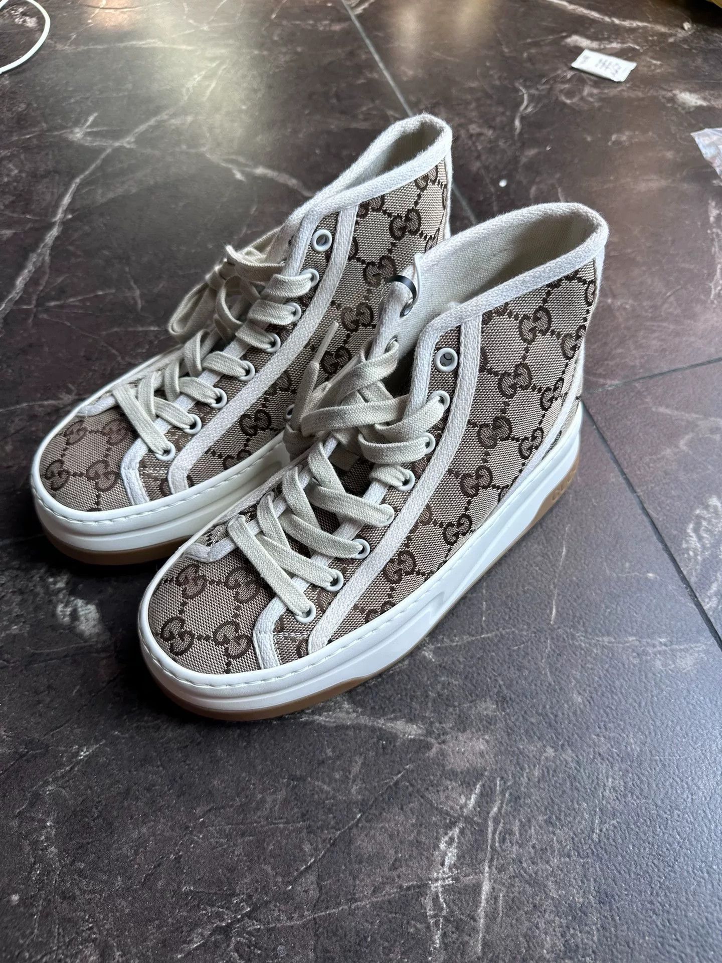 Gucci Gucci Logo High-Top Thick Sole Sneakers Size US 4 / IT 34 - 1 Thumbnail