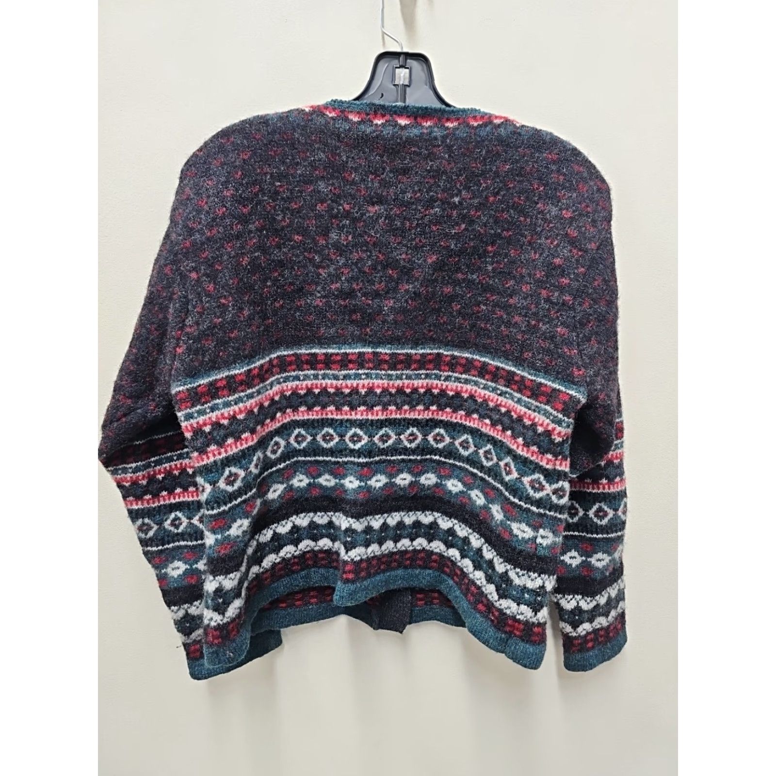 Vintage VINTAGE L.L. BEAN Cardigan Wool Fair Isle Design 100% Wool Women's Large Size L Navy Blue/Cream/Red/Green First Letter Caps? Size L / US 10 / IT 46 - 5 Thumbnail
