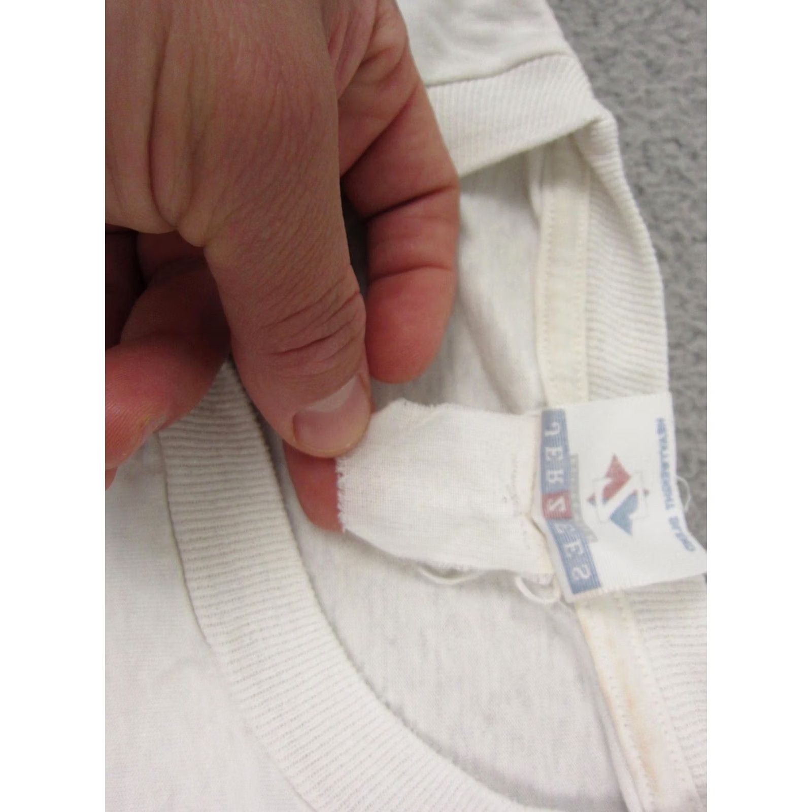 Jerzees Vintage Jerzees Shirt Mens Large White Teddy Bear Cart 90s Single Stitch Size US L / EU 52-54 / 3 - 6 Thumbnail