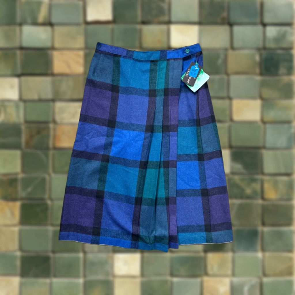 Vintage VINTAGE Plaid Wool Wrap High Waist Midi School Girl Skirt Women’s 10/12 31” Ss2 Size 32" / US 10 / IT 46 - 1 Thumbnail