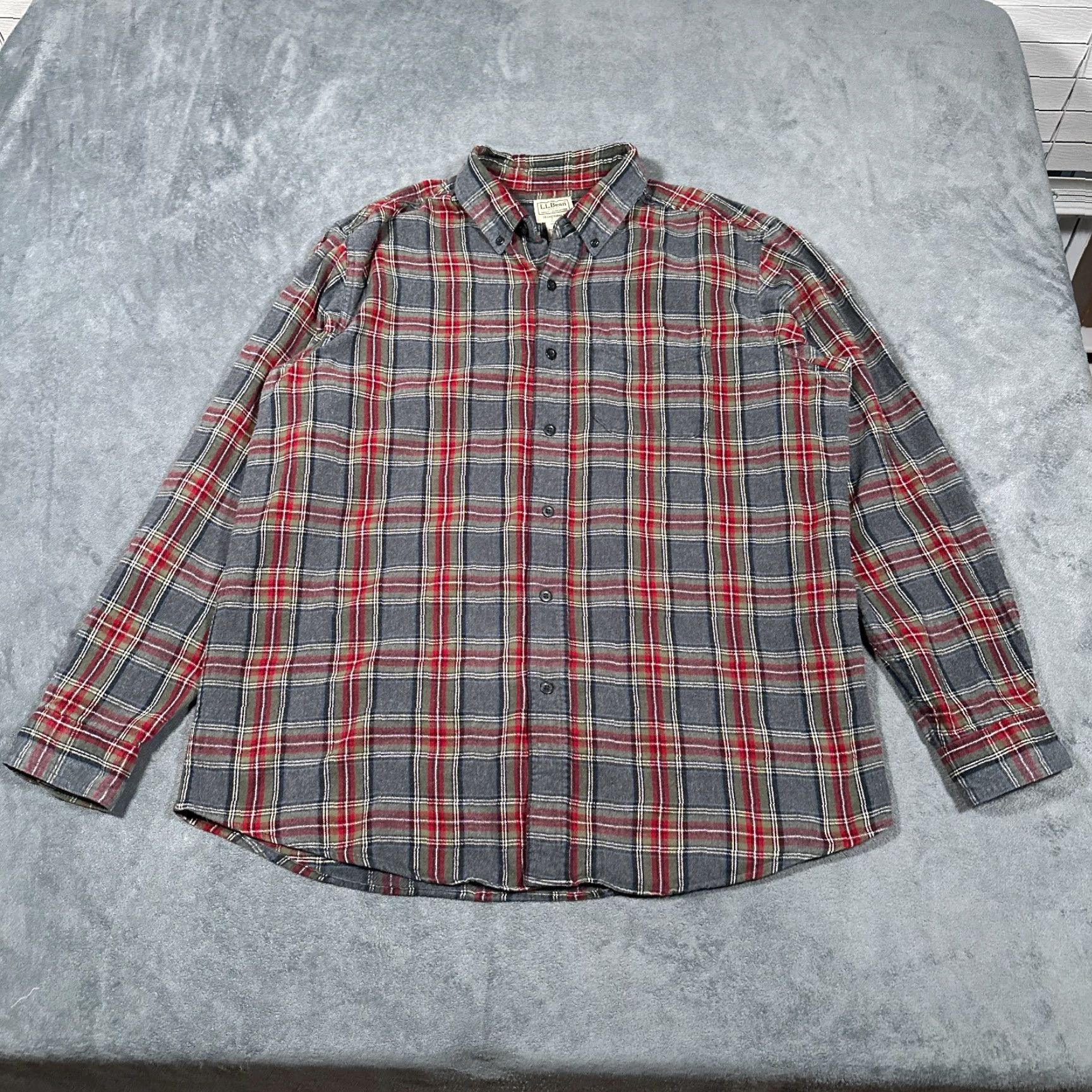 Vintage VINTAGE L.L. Bean Flannel Shirt Adult Large Red Gray Plaid Traditional Fit Button-Up Classic Outdoor Mens Size US L / EU 52-54 / 3 - 2 Thumbnail