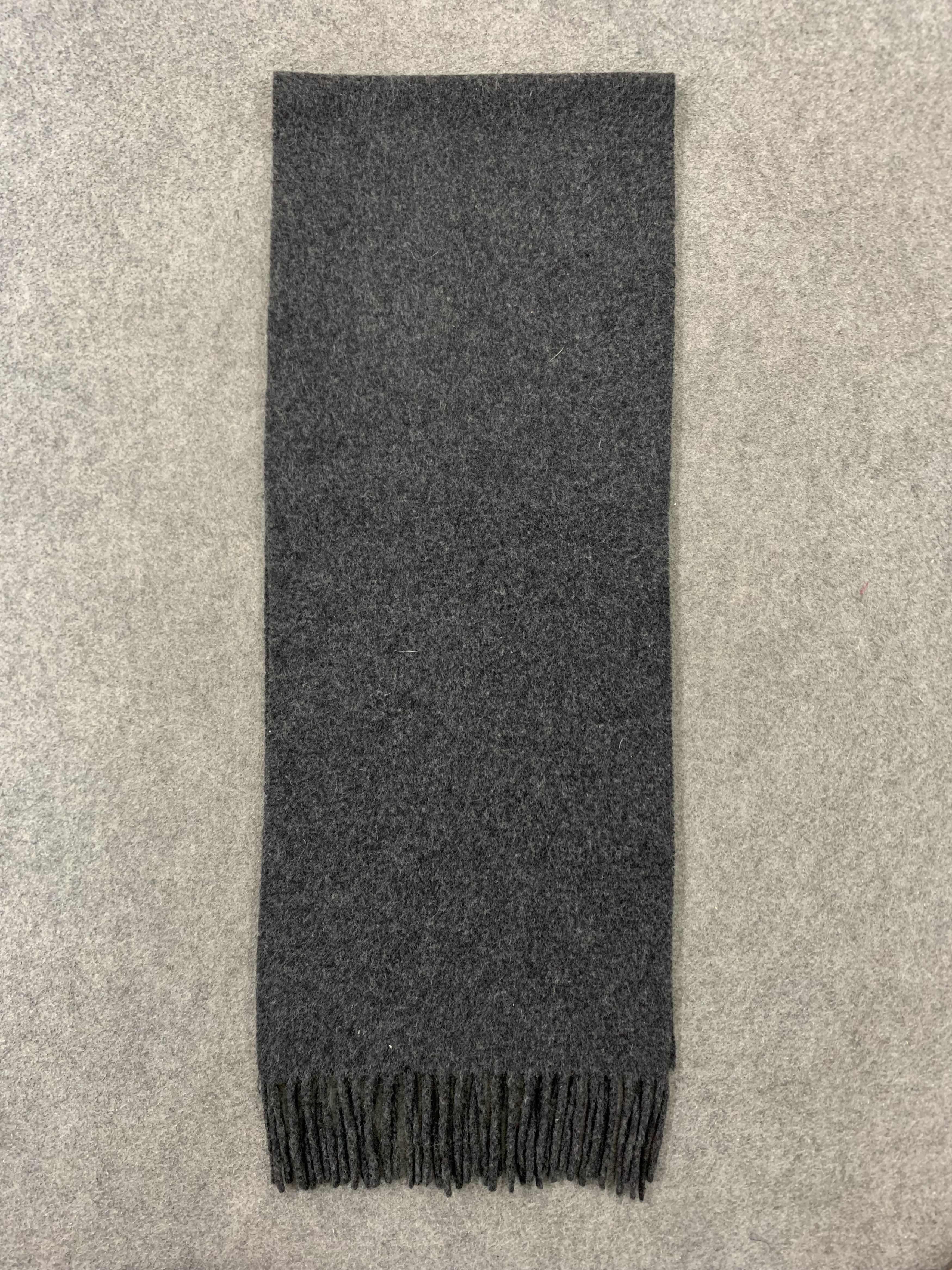 Fendi Fendi Scarf Wool Muffler Neck Wrap BL9300 Size ONE SIZE - 2 Thumbnail