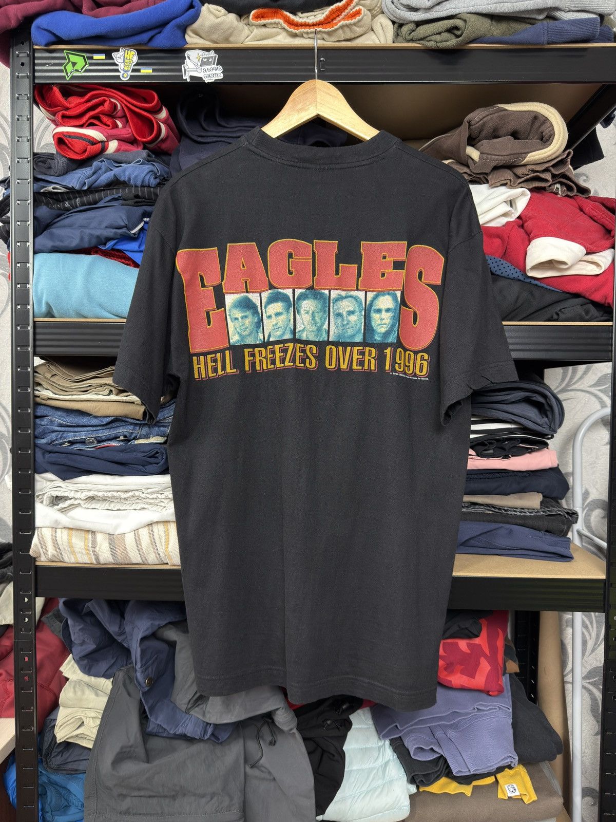 Band Tees × Vintage Vintage 90s EAGLES Hell Freezes Over World Tour 1994 T-Shirt Size US L / EU 52-54 / 3 - 15 Thumbnail