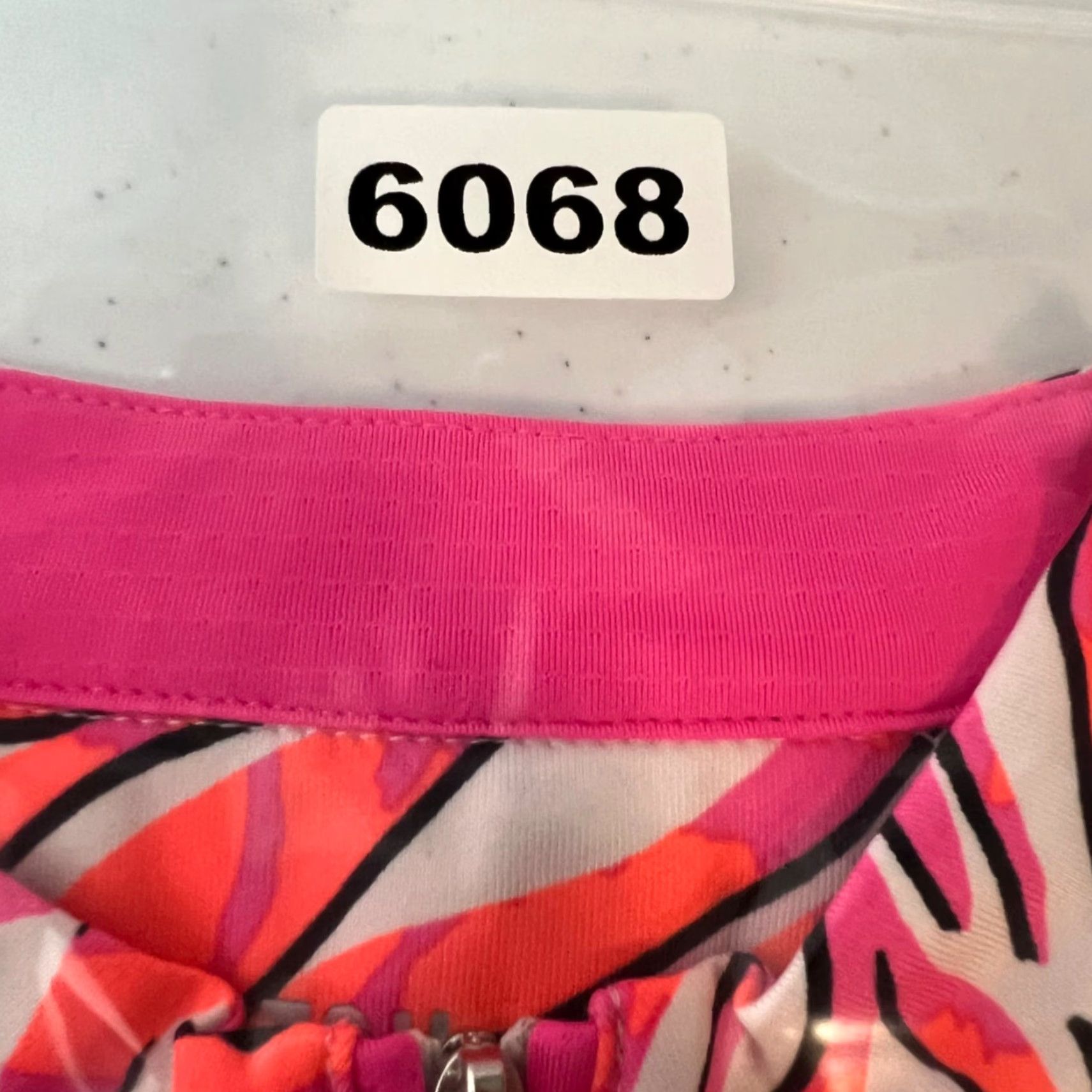 Vintage Tail Athletic Top Shirt Women Small Pink Orange Animal Print 1/4 Zip UPF 50+ Short Sleeve Summer Spring Fall Activewear Size S / US 4 / IT 40 - 8 Thumbnail