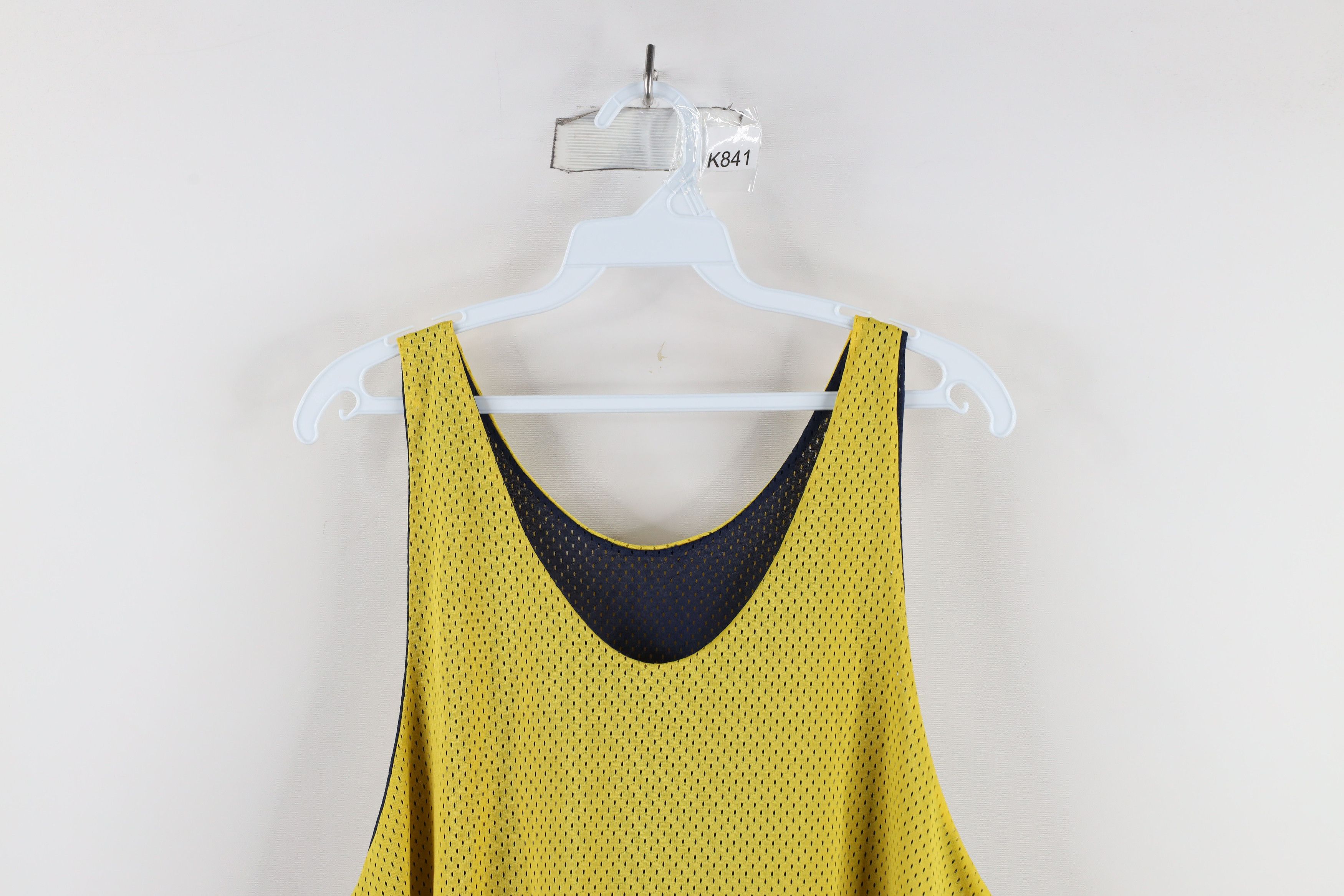 Vintage Vintage 90s Streetwear Mesh Reversible Basketball Jersey USA Size US XL / EU 56 / 4 - 2 Thumbnail