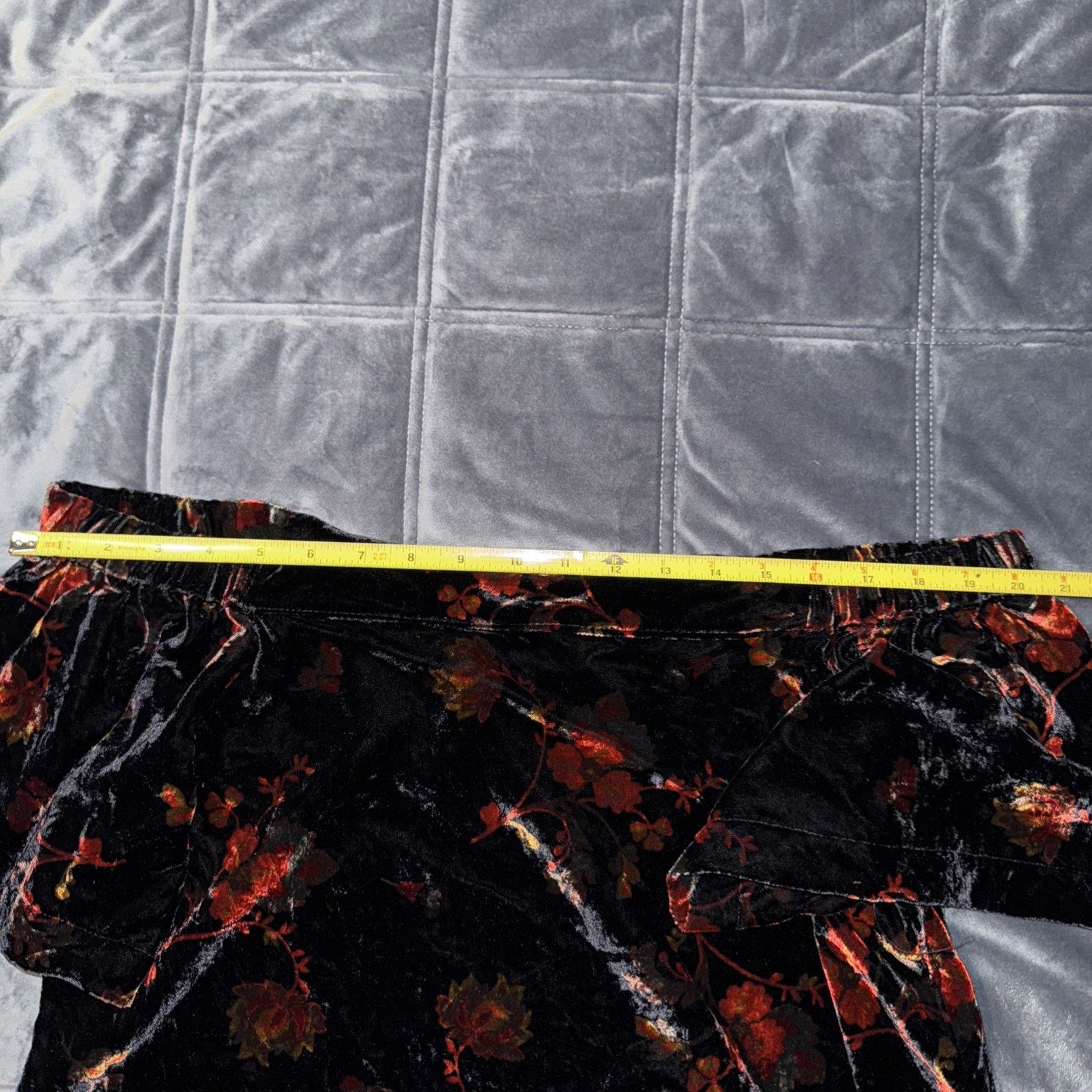 Ann Taylor Ann Taylor LOFT Velvet Burnout Dark Floral Sz M Goth Grunge Size M / US 6-8 / IT 42-44 - 10 Thumbnail