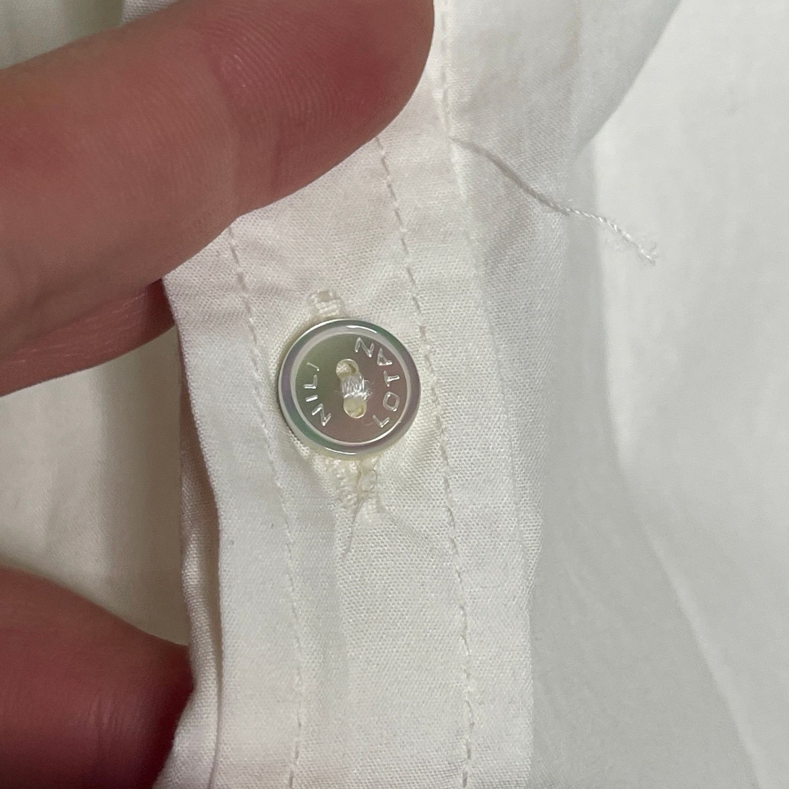 Nili Lotan Nili Lotan white button down cotton blouse sz S Size S / US 4 / IT 40 - 6 Thumbnail