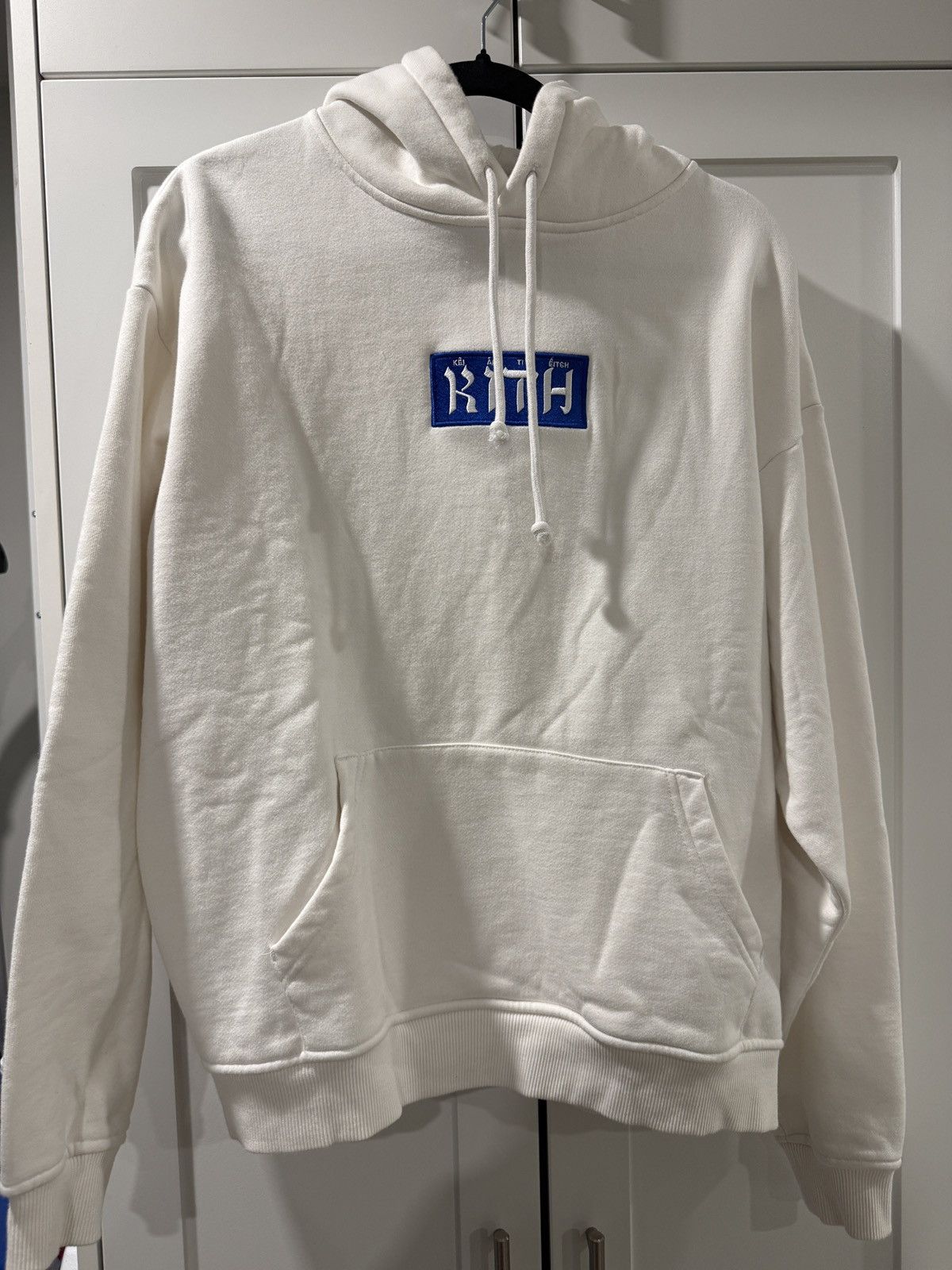 Kith KITH HEBREW SCRIPT WHITE HOODIE Size US L / EU 52-54 / 3 - 1 Thumbnail