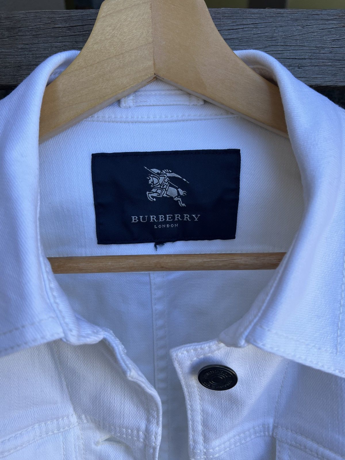 Burberry Vintage Burberry Denim Jeans Trucker Jacket Size M / US 6-8 / IT 42-44 - 9 Thumbnail