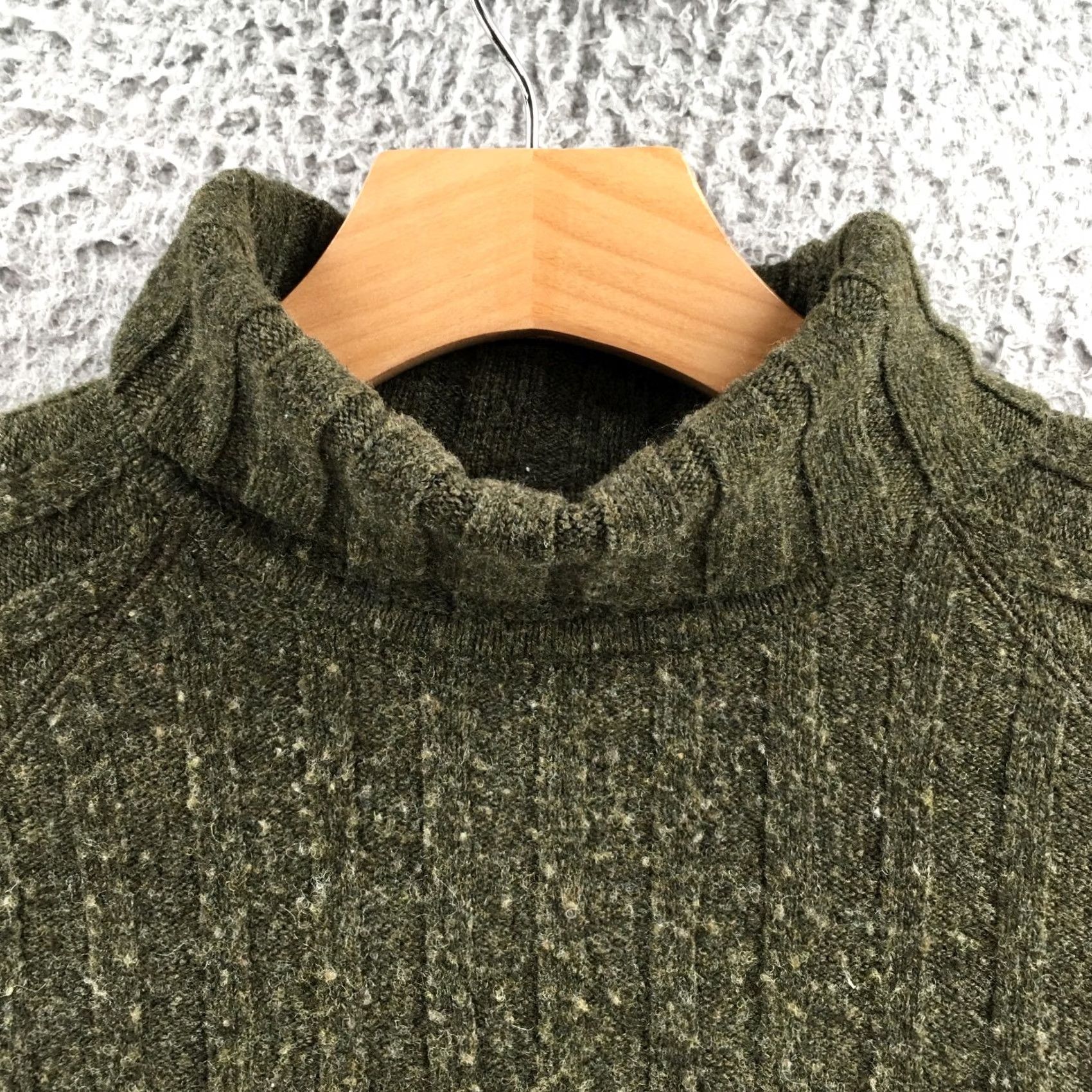 Abercrombie & Fitch Abercrombie & Fitch Sweater Womens L Green Wool Blend Long Sleeve Turtleneck Size L / US 10 / IT 46 - 3 Thumbnail