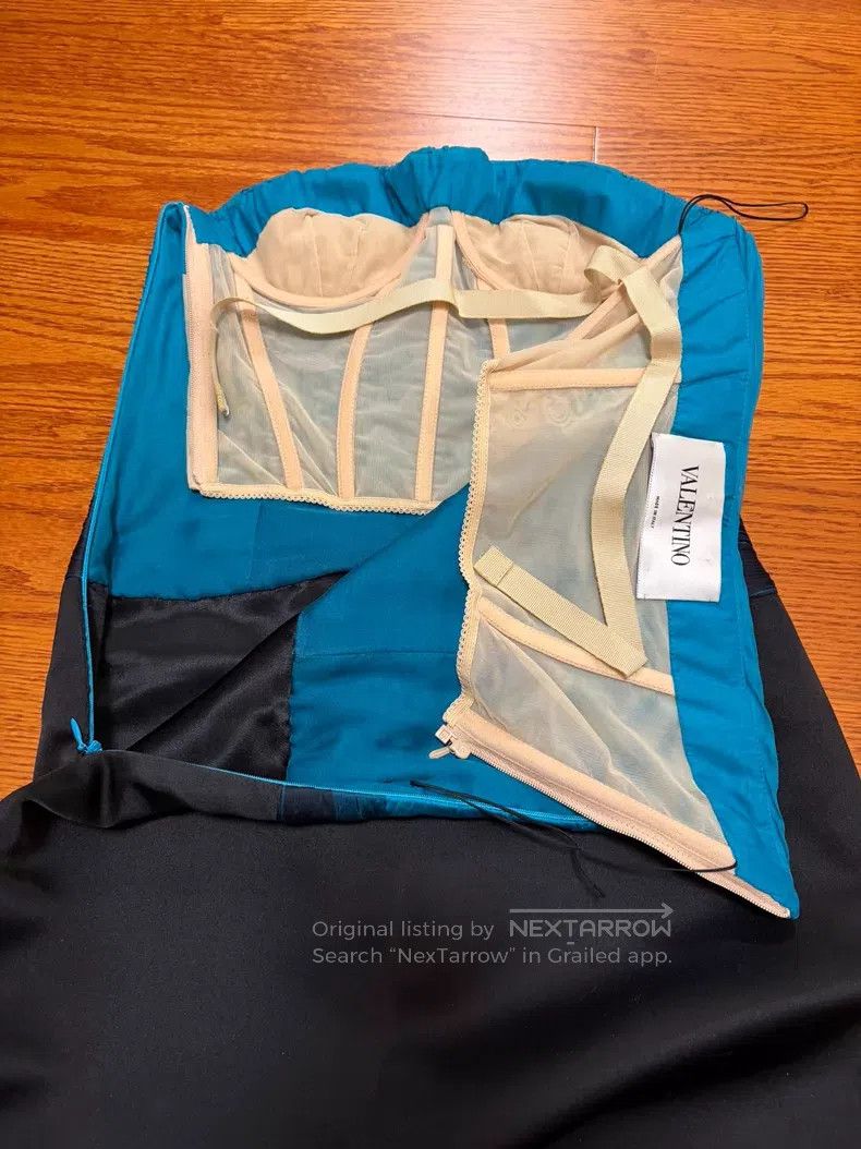 Valentino Valentino Blue-black color-blocked silk fishbone strapless Size S / US 4 / IT 40 - 6 Thumbnail