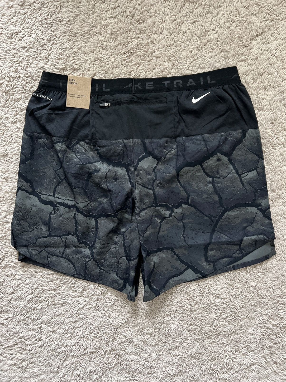 Nike Nike Trail Dri-FIT Stride 7" Brief-Lined Shorts Size US 32 / EU 48 - 10 Thumbnail