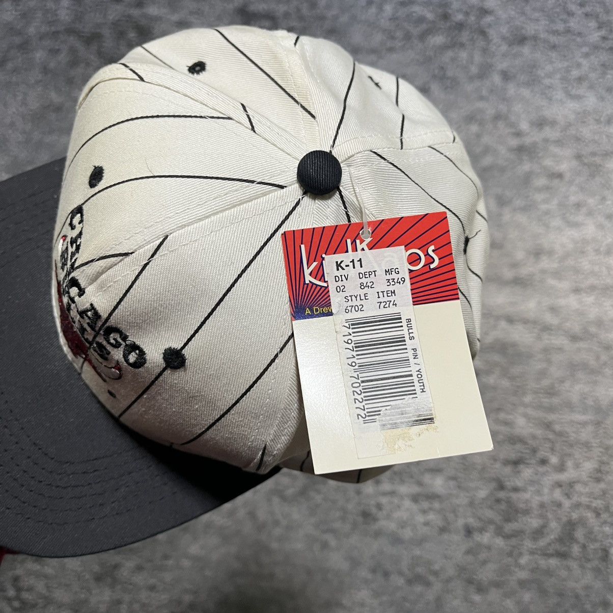 NBA Vintage 90s Chicago Bulls NBA Pinstripe Snapback Hat NEW Size ONE SIZE - 3 Thumbnail