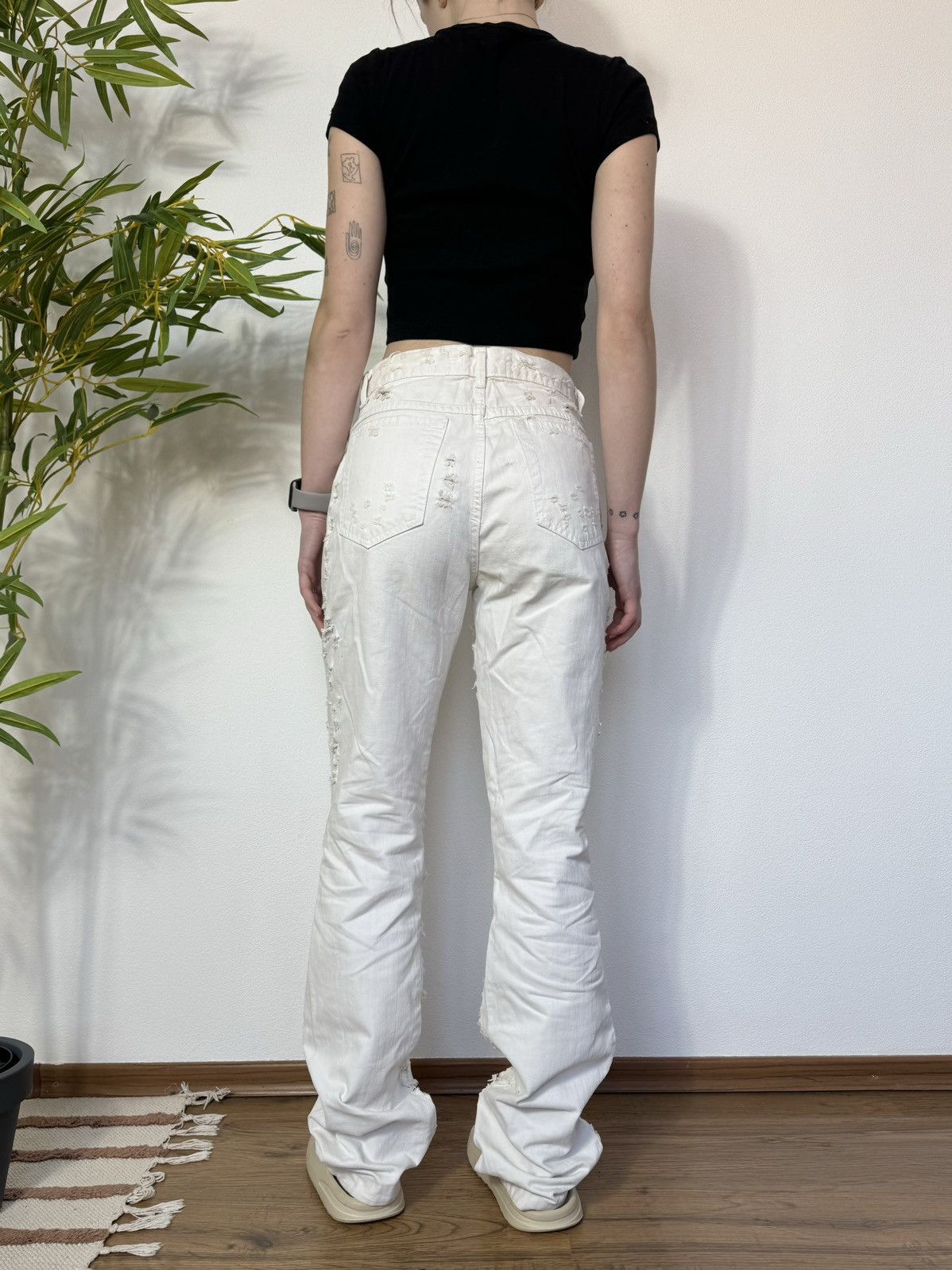Just Cavalli ROBERTO CAVALLI FLARE DISTRESSED OPIUM STYLE PANTS Size 30" / US 8 / IT 44 - 11 Thumbnail