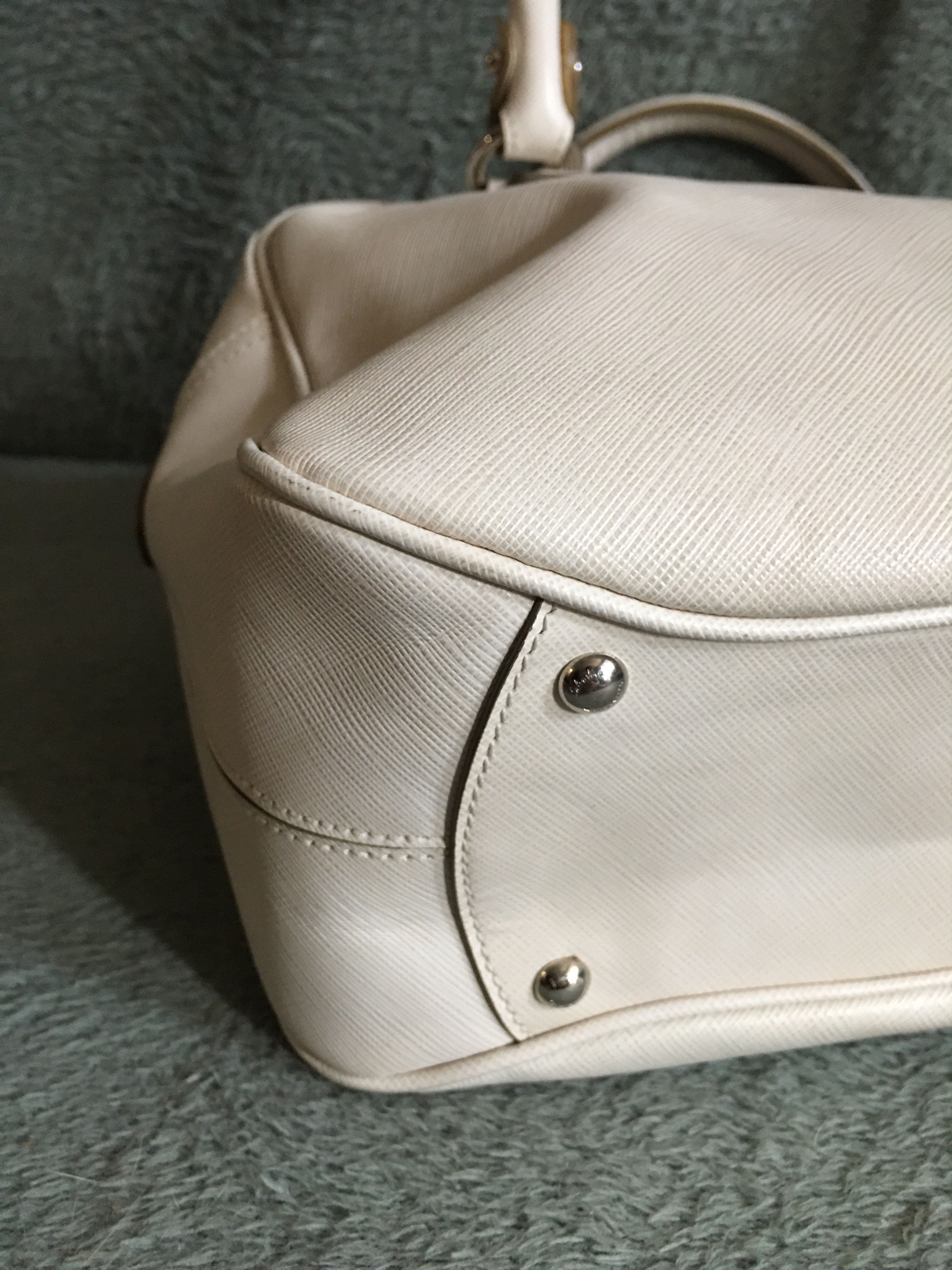 Salvatore Ferragamo Salvatore Ferragamo Cream Saffiano Leather Satchel Bag Size ONE SIZE - 10 Thumbnail