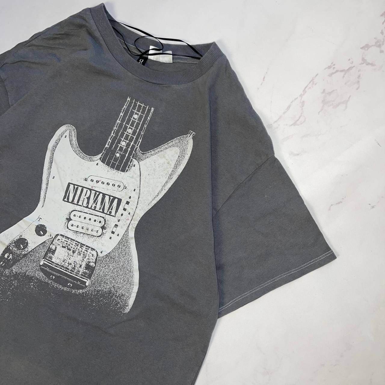 Nirvana Nirvana Vintage Guitar Graphic T-Shirt Size Gray Oversize Size US XL / EU 56 / 4 - 4 Thumbnail