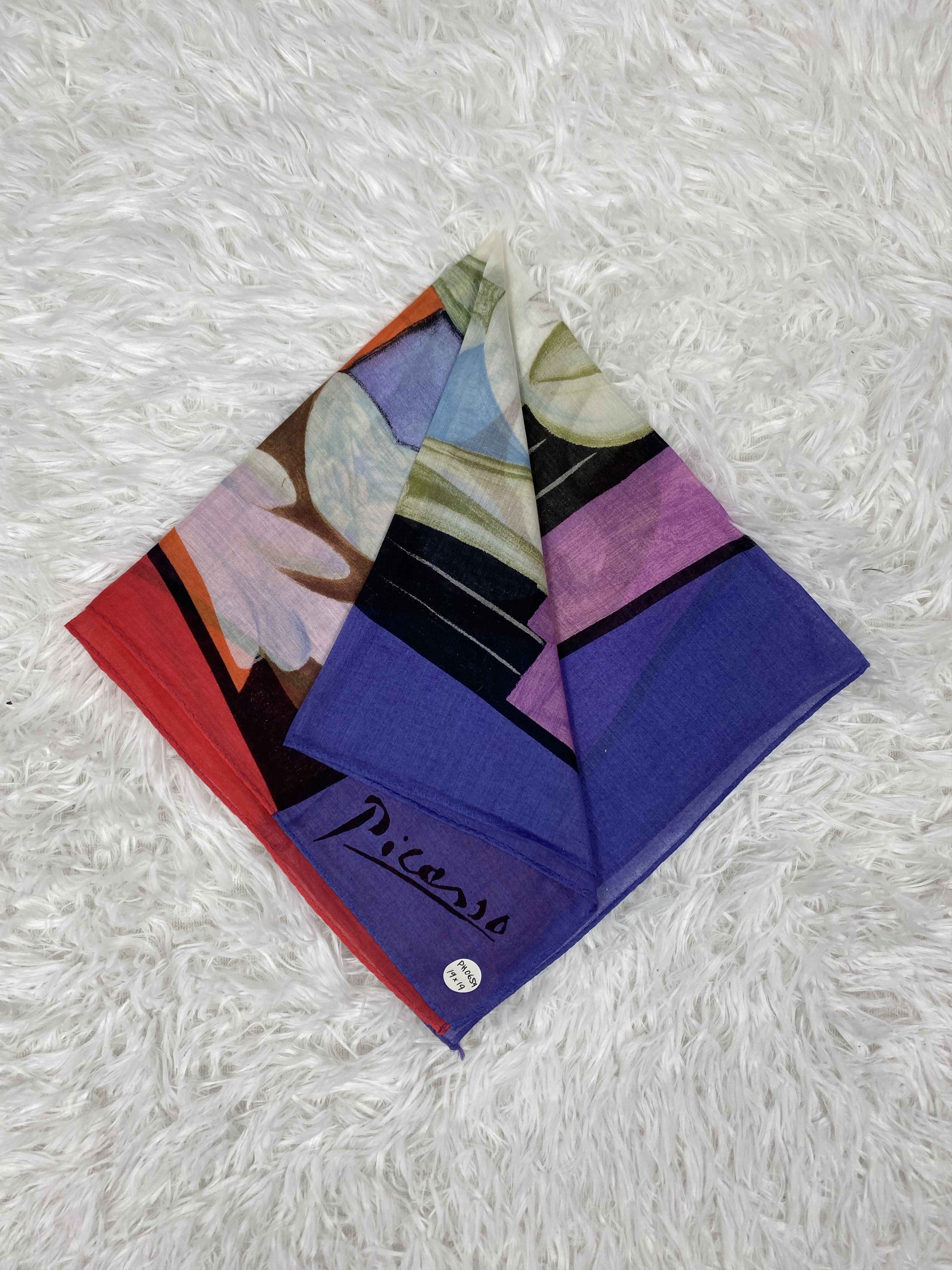 Vintage Vintage Picasso Handkerchief Neckerchief PH0659 Size ONE SIZE - 1 Thumbnail