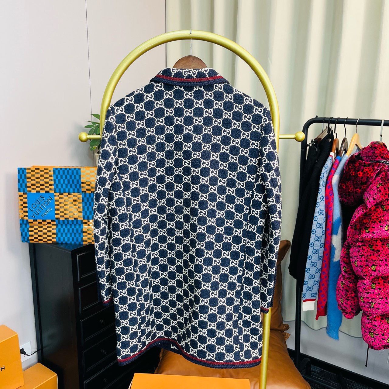 Gucci Gucci Black full-print gold button coat 2501-Nextarrow Size US S / EU 44-46 / 1 - 2 Thumbnail