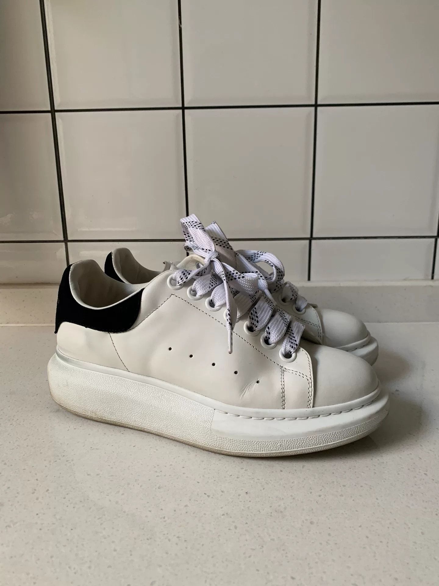 Alexander McQueen Alexander McQueen Thick-Soled Sneakers Size US 6 / IT 36 - 1 Thumbnail