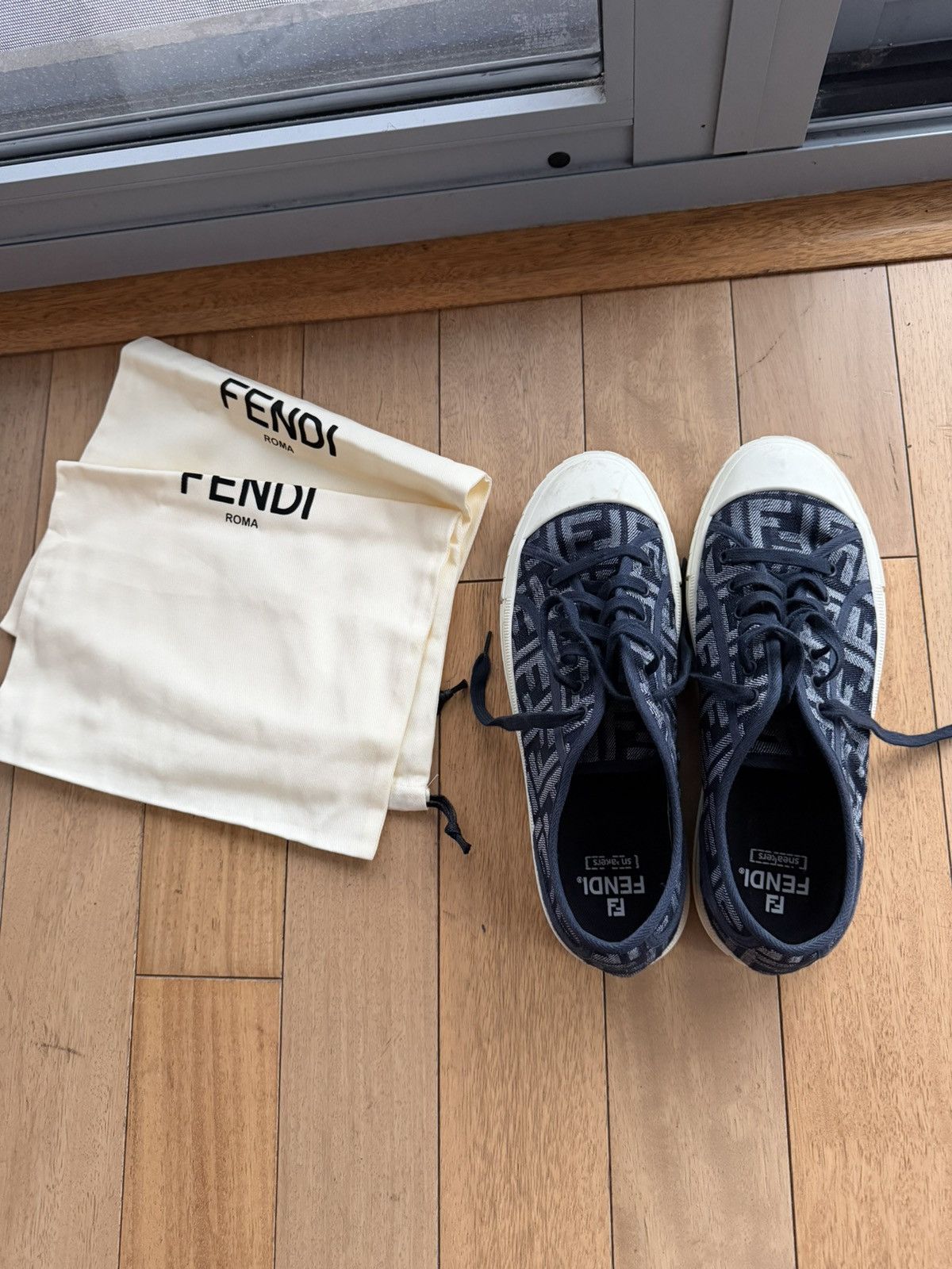 Fendi Fendi FF Sneakers Size 12 w/ Dust Bags Size US 12 / EU 45 - 6 Thumbnail