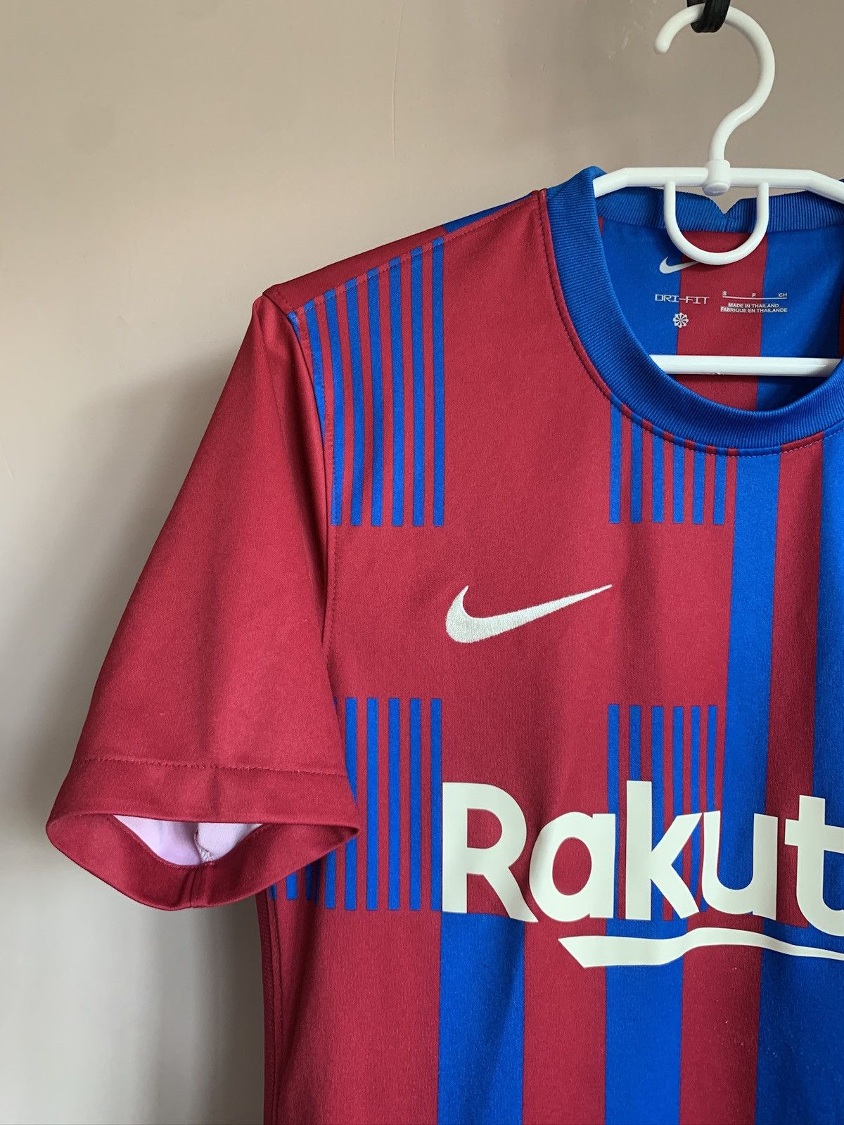 Nike Barcelona 21/22 Home Football Shirt Nike Soccer Jersey Sz S Size US S / EU 44-46 / 1 - 3 Thumbnail