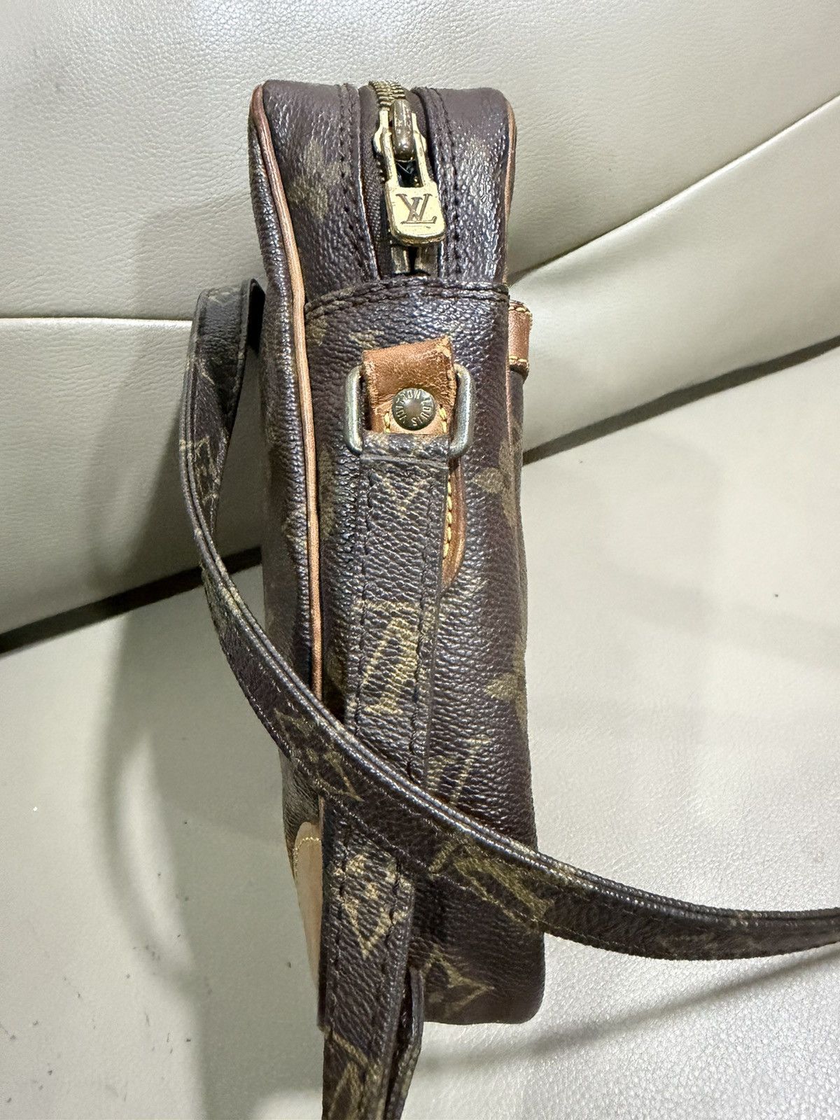Louis Vuitton Authentic Vintage Louis Vuitton Monogram Danube Bag Size ONE SIZE - 3 Thumbnail