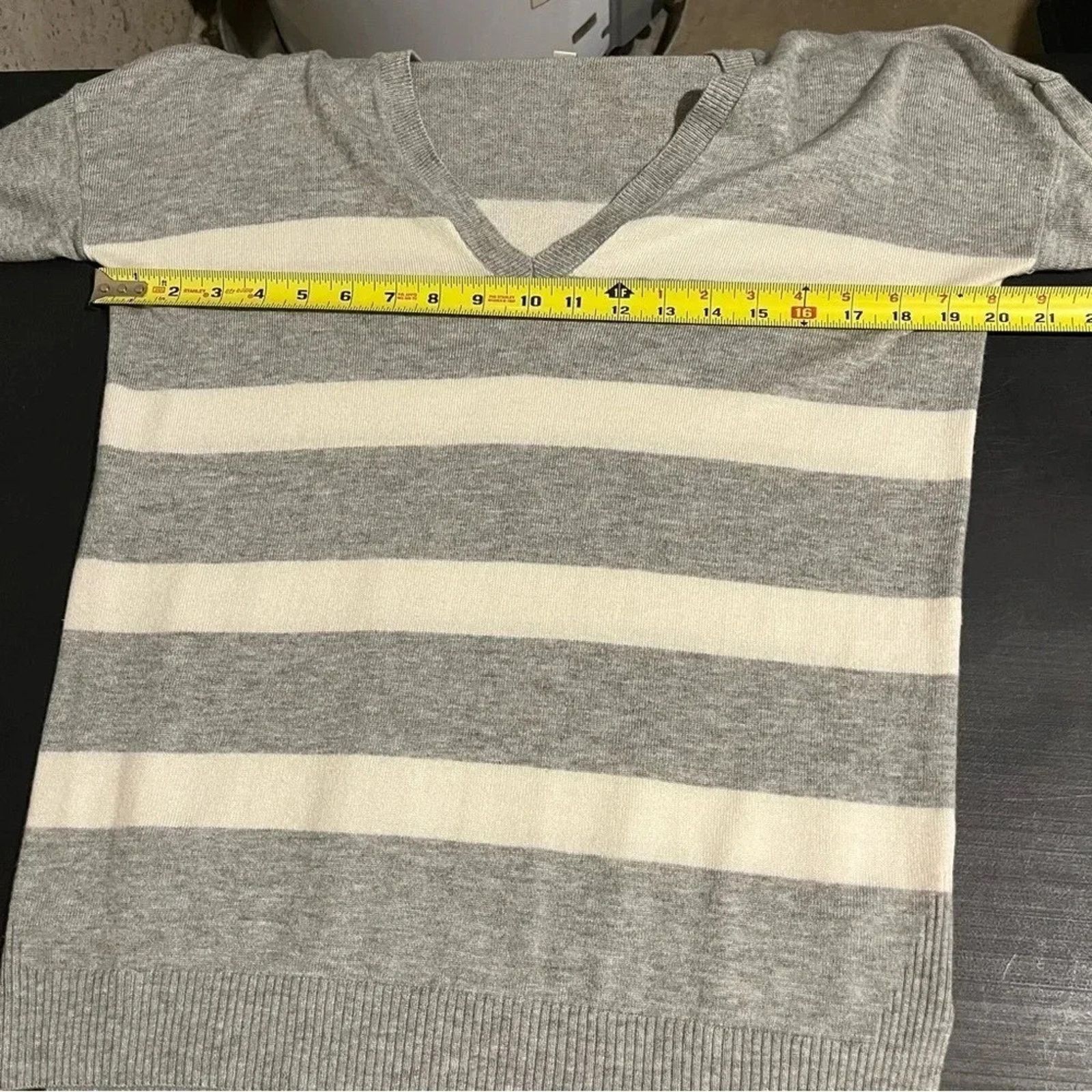 Gap Women’s GAP Lightweight Sweater Striped Deep V-Neck Size XS Size XS / US 0-2 / IT 36-38 - 7 Thumbnail