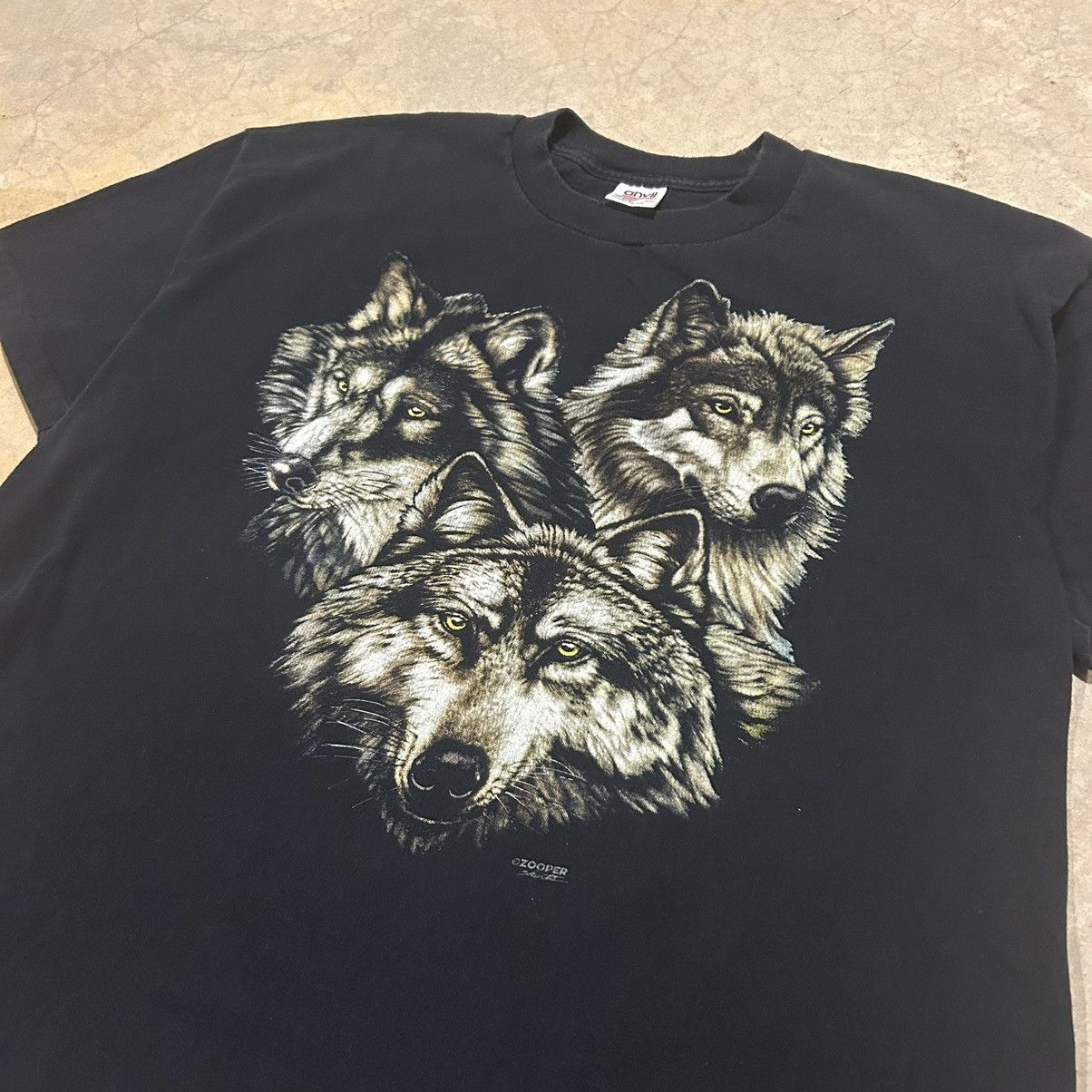 Vintage Crazy Vintage 90s Three Wolves Nature Philadelphia Zoo Tee Size US XL / EU 56 / 4 - 2 Thumbnail