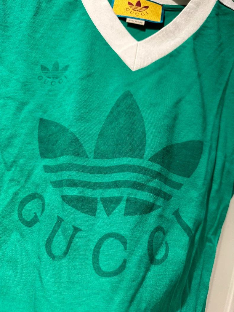 Gucci Gucci Co-branded T-shirt V-neck short sleeves 2504-Nextarro Size S / US 4 / IT 40 - 2 Thumbnail