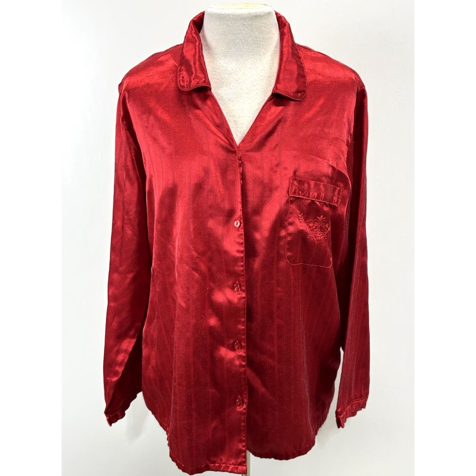 Vintage VINTAGE Classic Elements Satin Pajamas Red Damask 2 Pc Lounge Women’s L Red Stripe Damask Lounge Womens L Satin Pajamas Size ONE SIZE - 2 Thumbnail