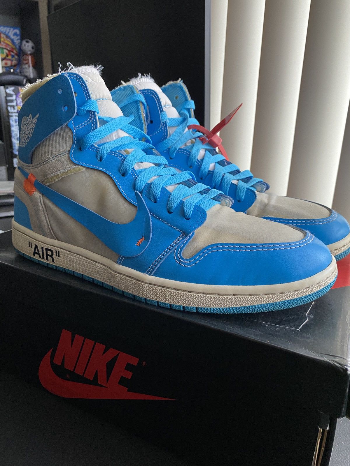 Nike × Off-White Off-White x Air Jordan 1 High UNC size 11 used Size US 11 / EU 44 - 5 Thumbnail