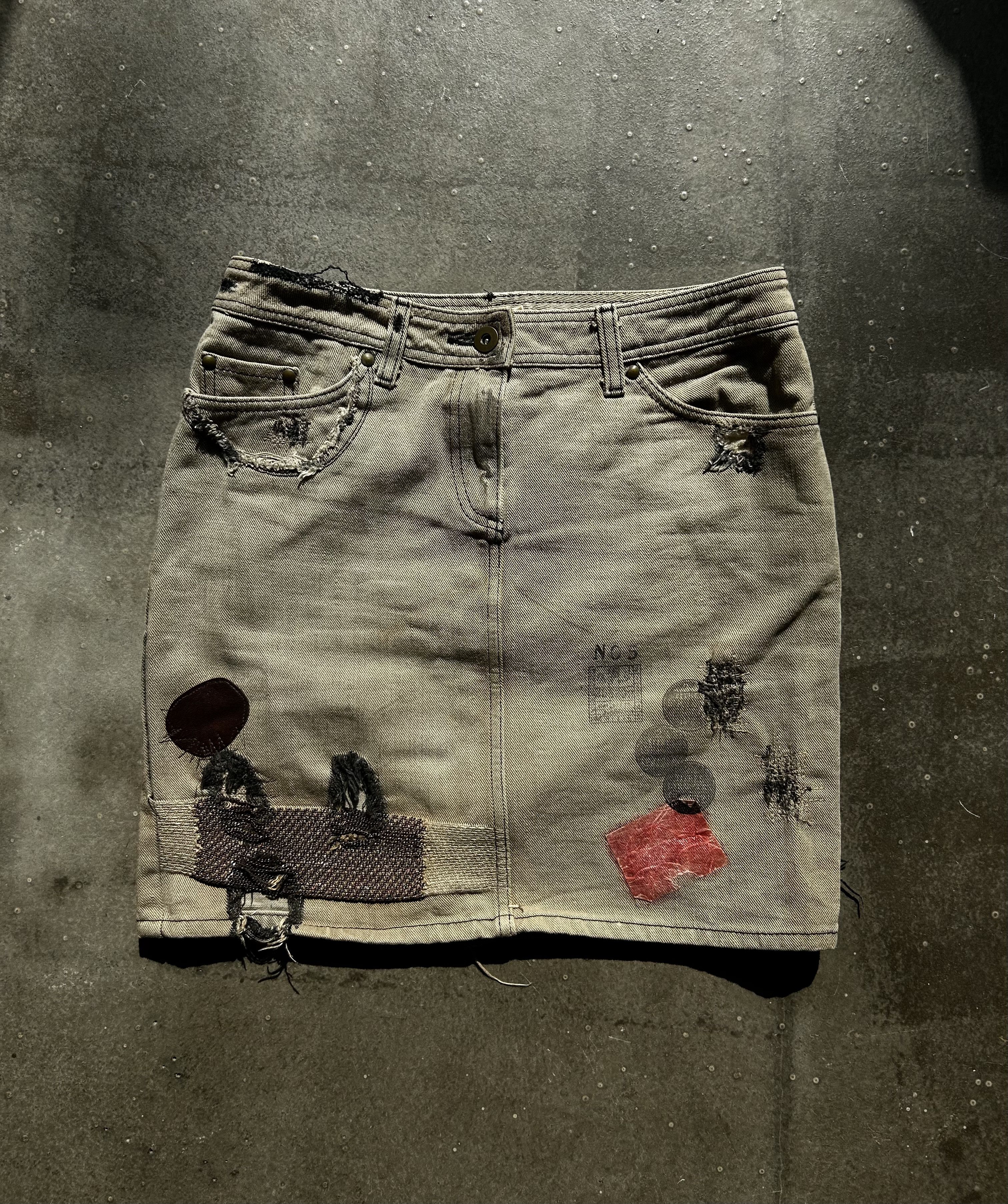 Share Spirit Homme Share Spirit Chain Distressed Skirt Size 36" / US 14 / IT 50 - 1 Thumbnail