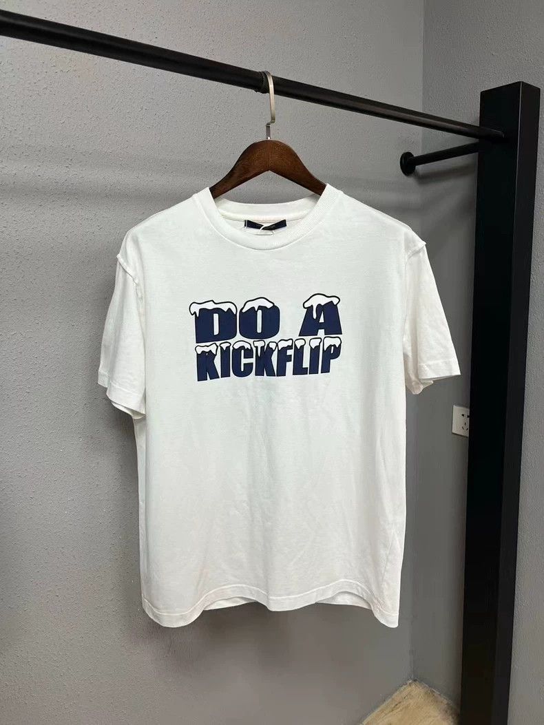Louis Vuitton do a kickflip short sleeve t-shirt-dmc Size US L / EU 52-54 / 3 - 1 Thumbnail
