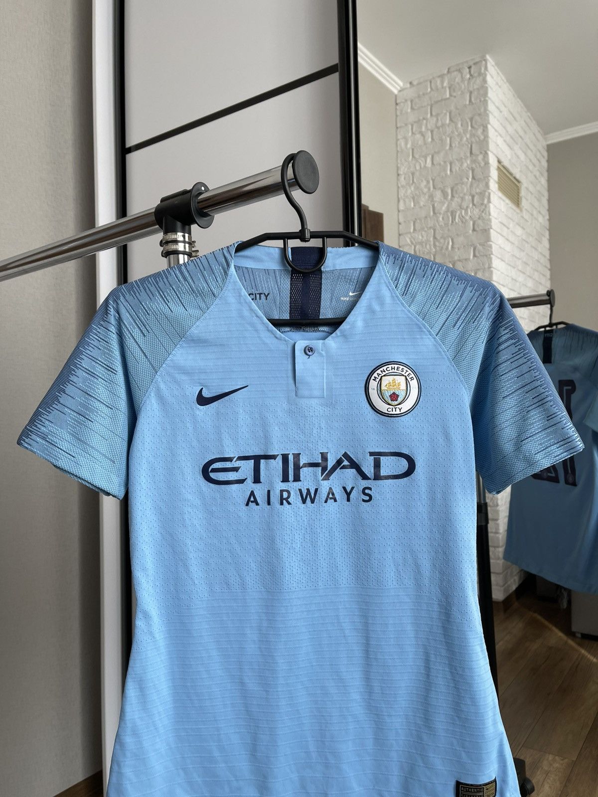 Nike 2018/2019 Nike Manchester City Player Issue Match Worn Shirt Size US S / EU 44-46 / 1 - 4 Thumbnail