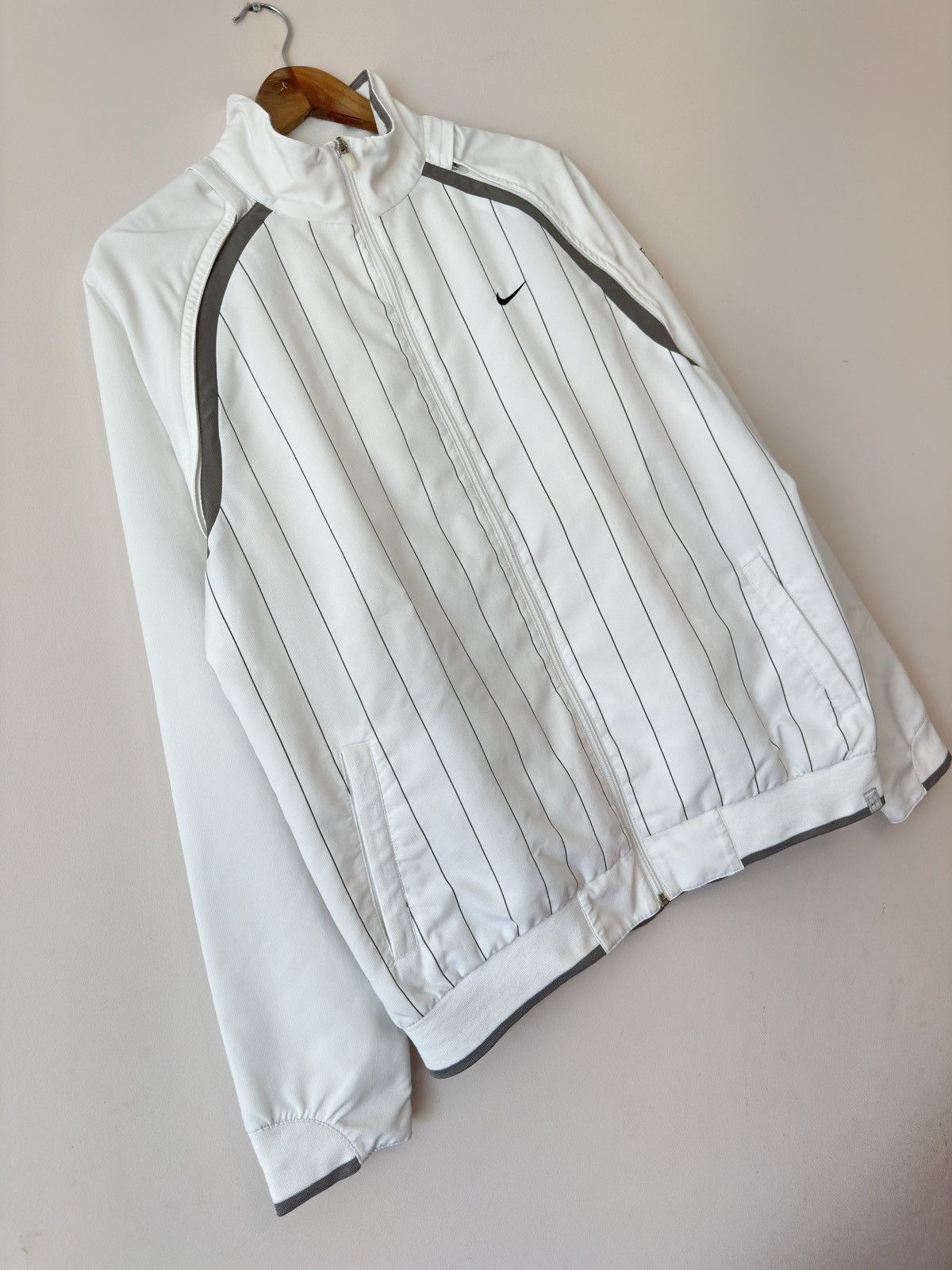 Nike Vintage Nike Zip Transformer Track Jacket White Tracksuit Size US L / EU 52-54 / 3 - 5 Thumbnail