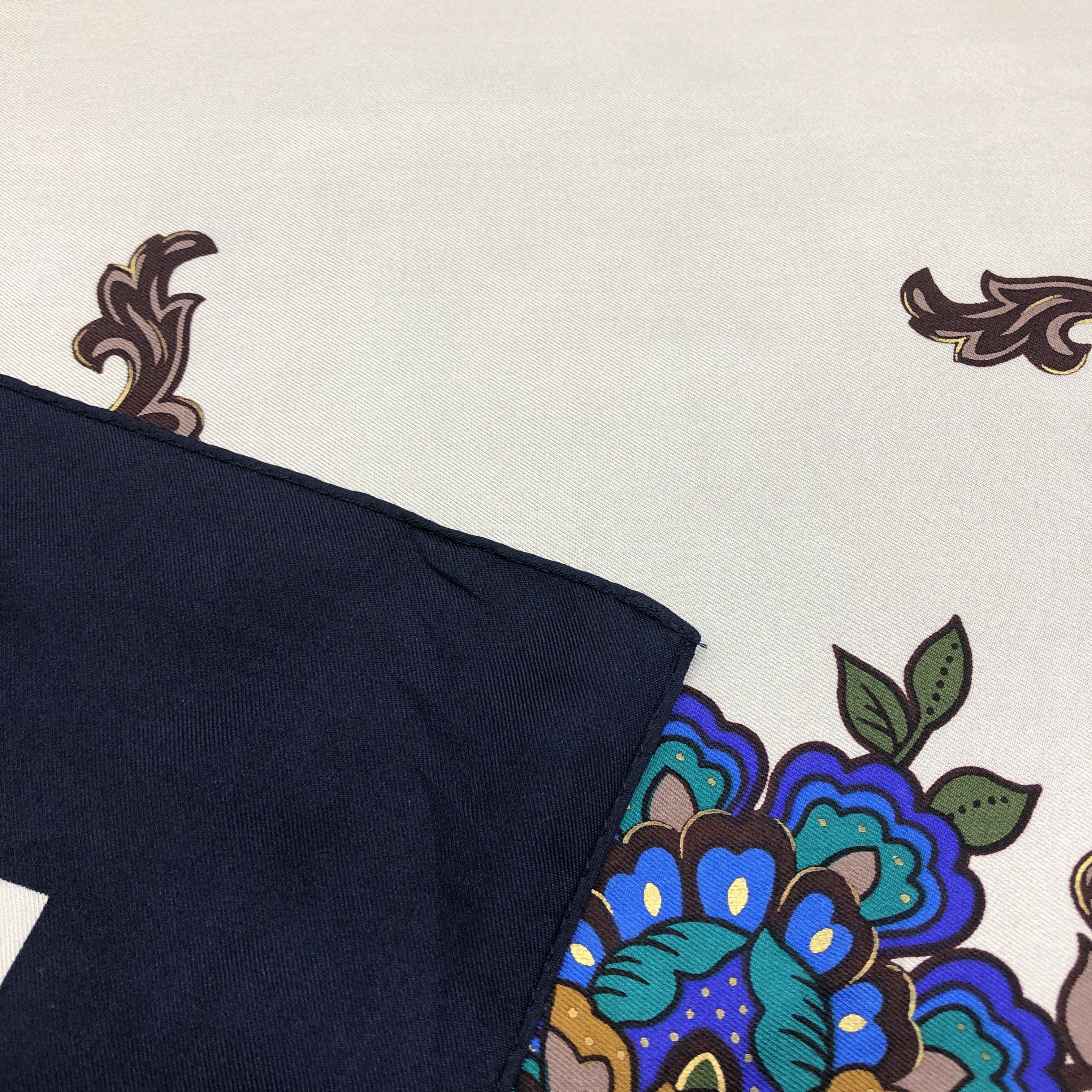 Jean-Louis Scherrer × Vintage Vintage Jean Louis Scherrer SILK Scarf Stole Wraps Scarves Size ONE SIZE - 5 Thumbnail