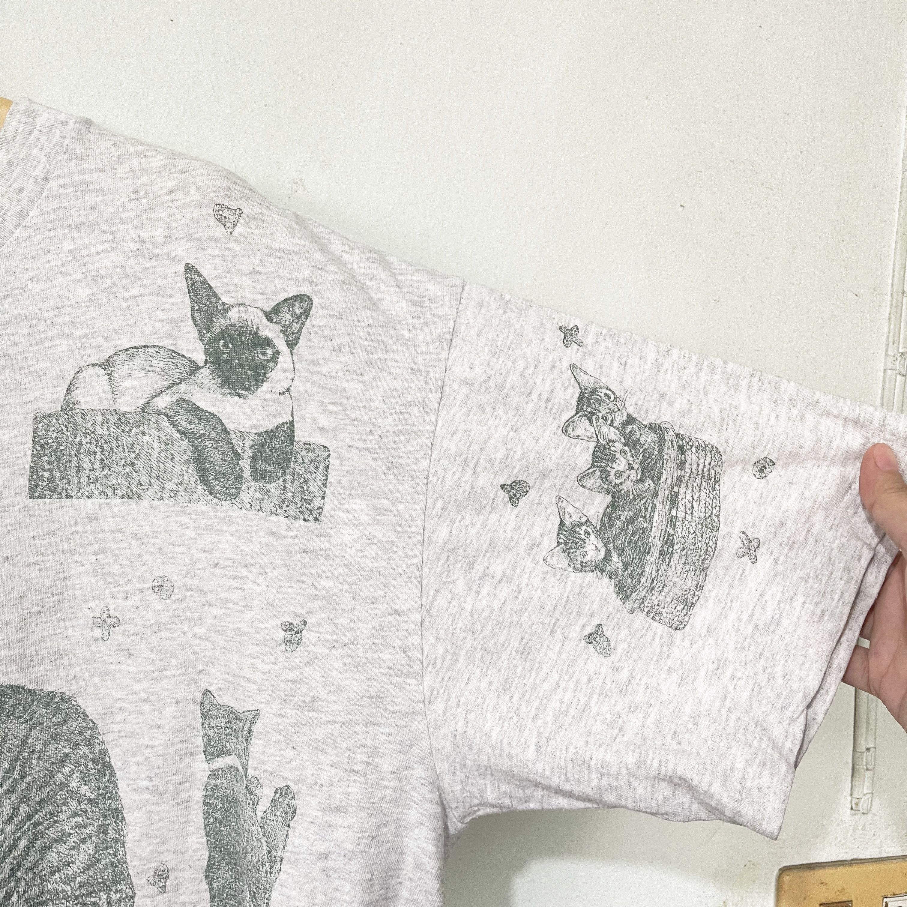 Vintage Vintage 90s All Over Cat Print T-Shirt Size US L / EU 52-54 / 3 - 10 Thumbnail