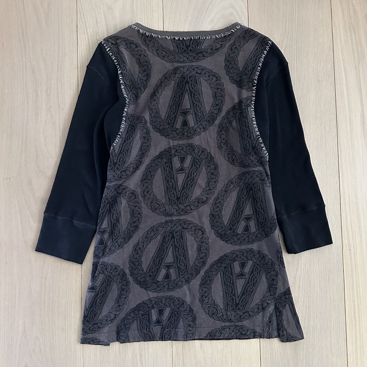 Undercover Scab SS2003 Anarchy Print Stitched Raglan Shirt Size US M / EU 48-50 / 2 - 2 Thumbnail