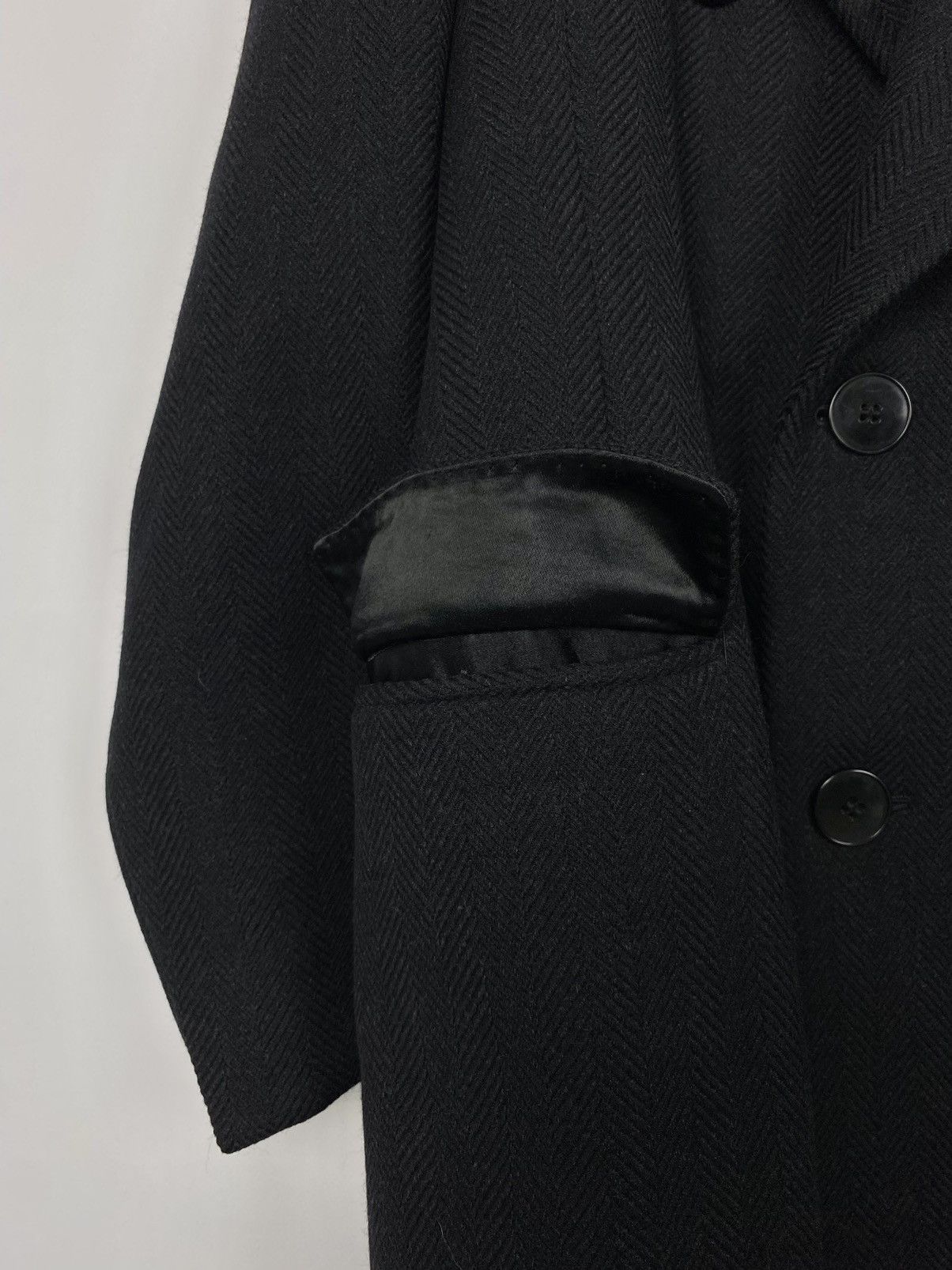 Vintage 1930’s Vintage Black Herringbone Wool Double Breasted Coat Size US M / EU 48-50 / 2 - 12 Thumbnail
