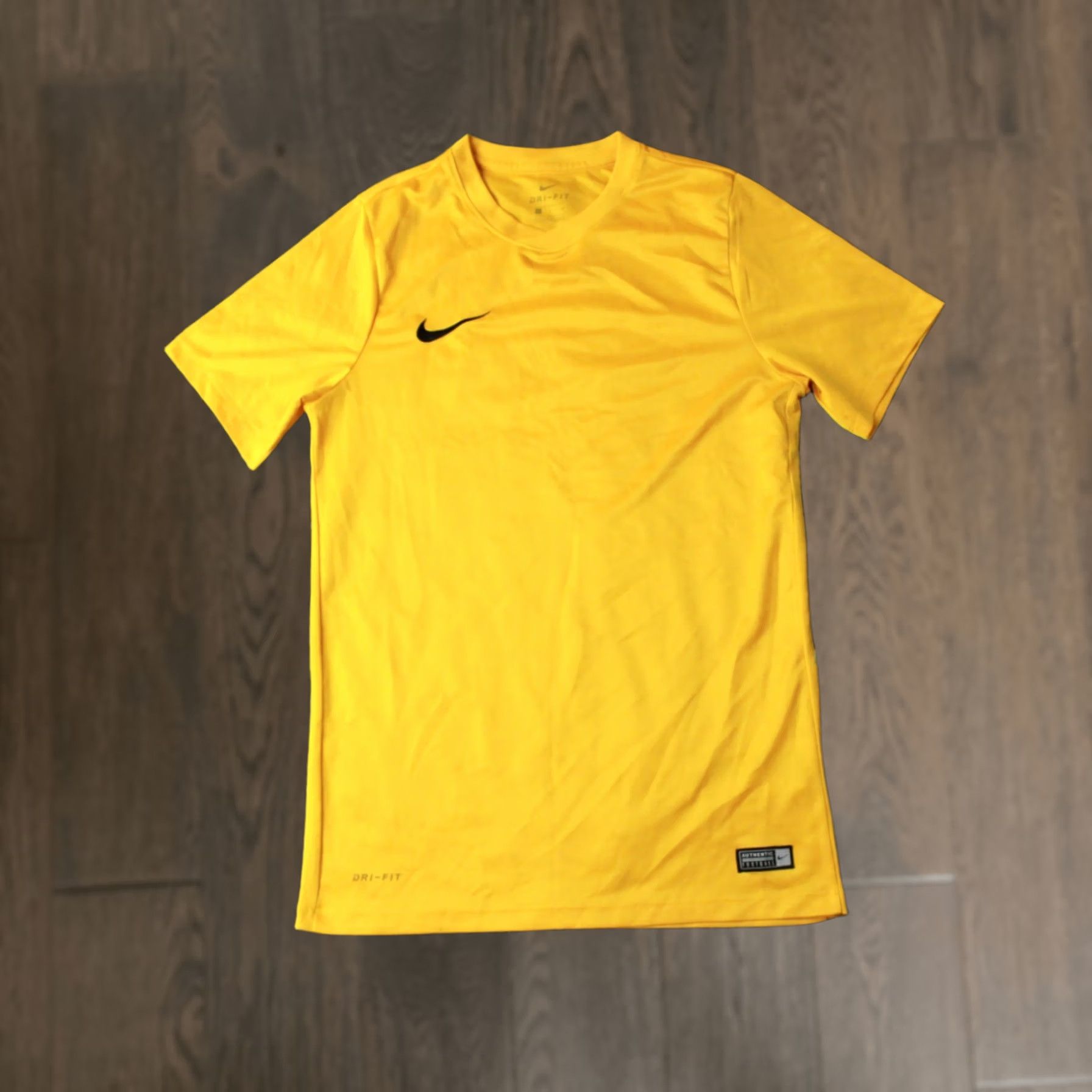 Nike Nike Dri-Fit Park Original 2016 Men Football Training Shirt Jersey Tee S Orange Nike Dri-Fit Park Shirt Mens Small Orange Football Shirt Size US S / EU 44-46 / 1 - 1 Thumbnail