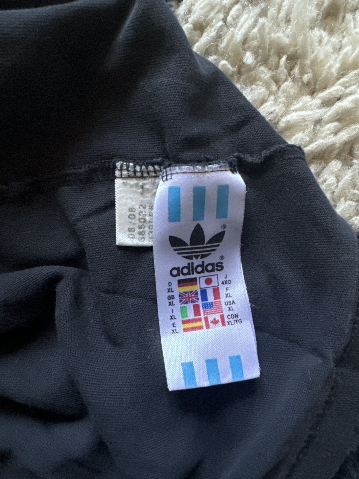 Adidas VINTAGE ADIDAS TSHIRT Size US XL / EU 56 / 4 - 5 Thumbnail