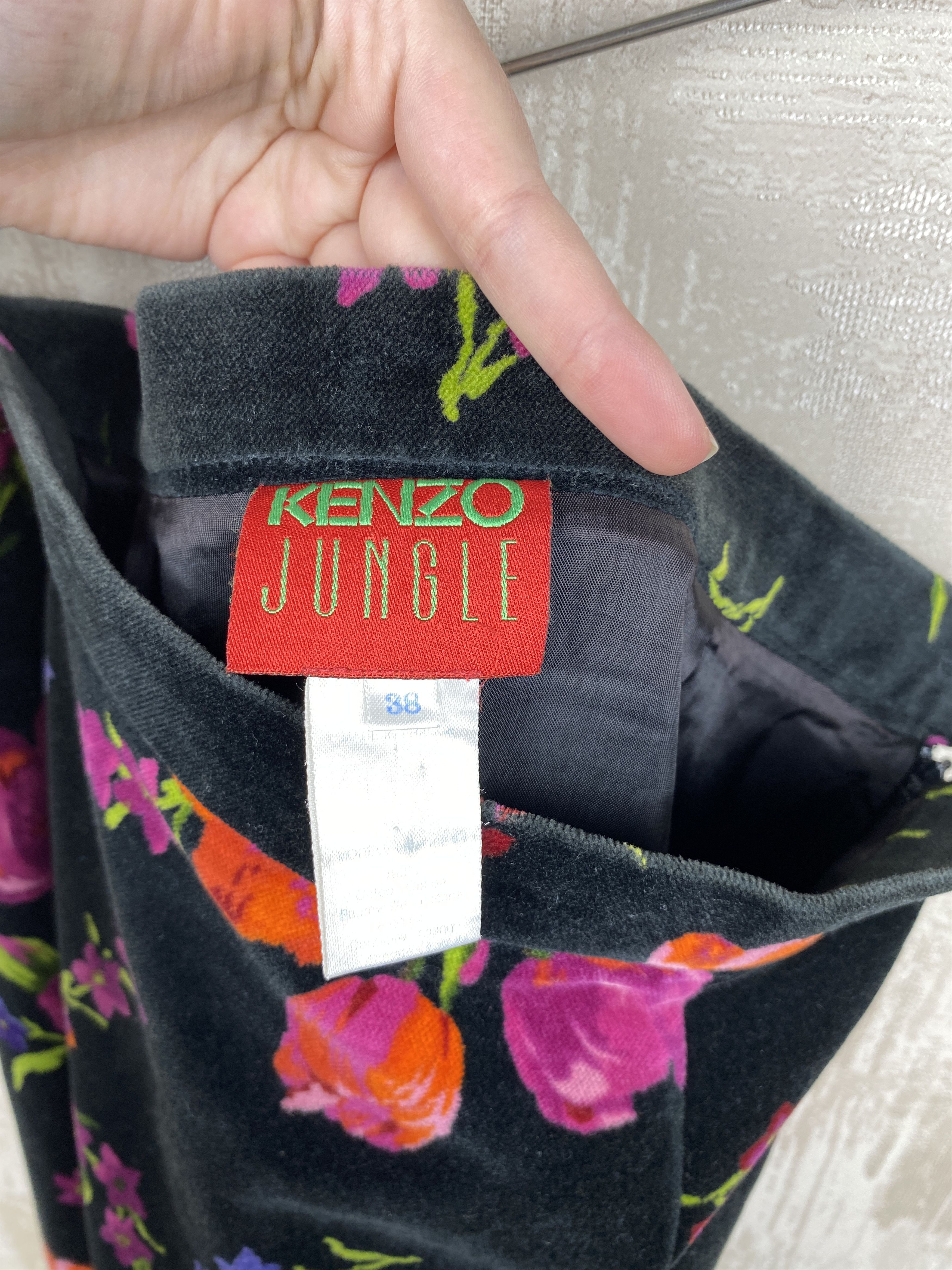 Designer × Kenzo Vintage Rare Kenzo Jungle Velvet Cotton Floral Mini Skirt Size 27" / US 4 / IT 40 - 7 Thumbnail