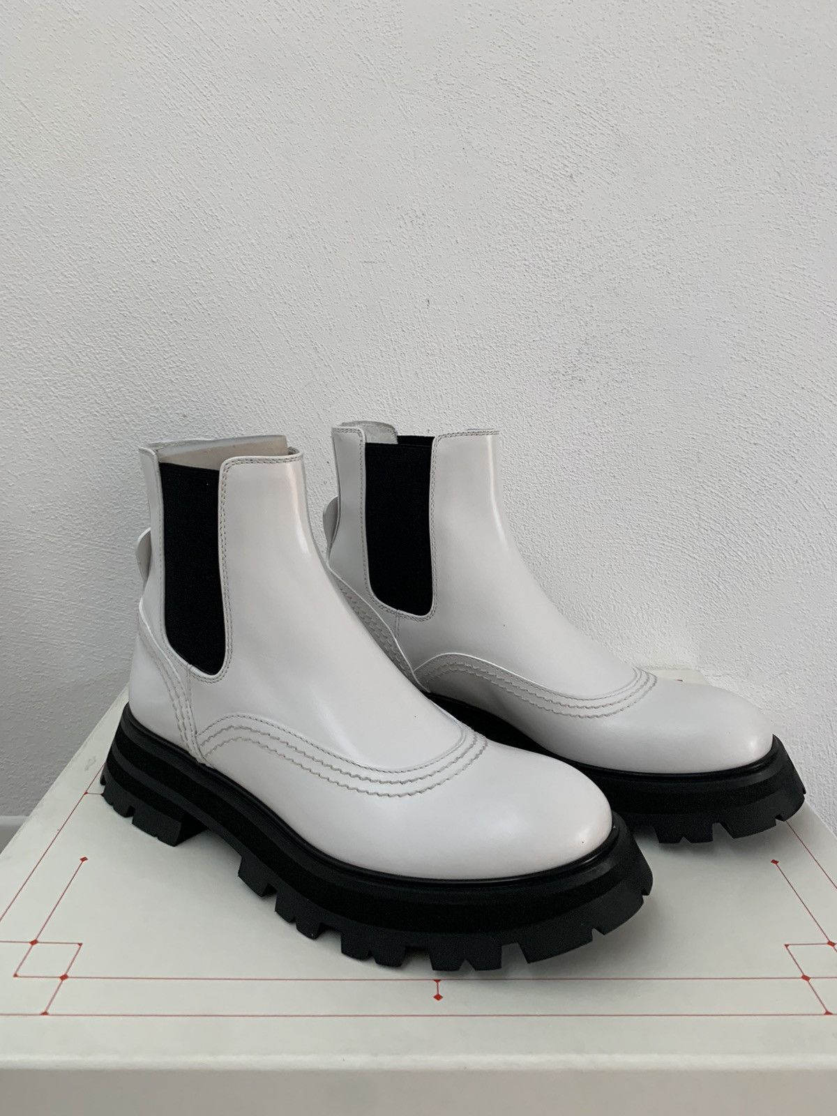 Alexander McQueen Alexander McQueen Leather Boots Size US 7.5 / IT 37.5 - 10 Thumbnail