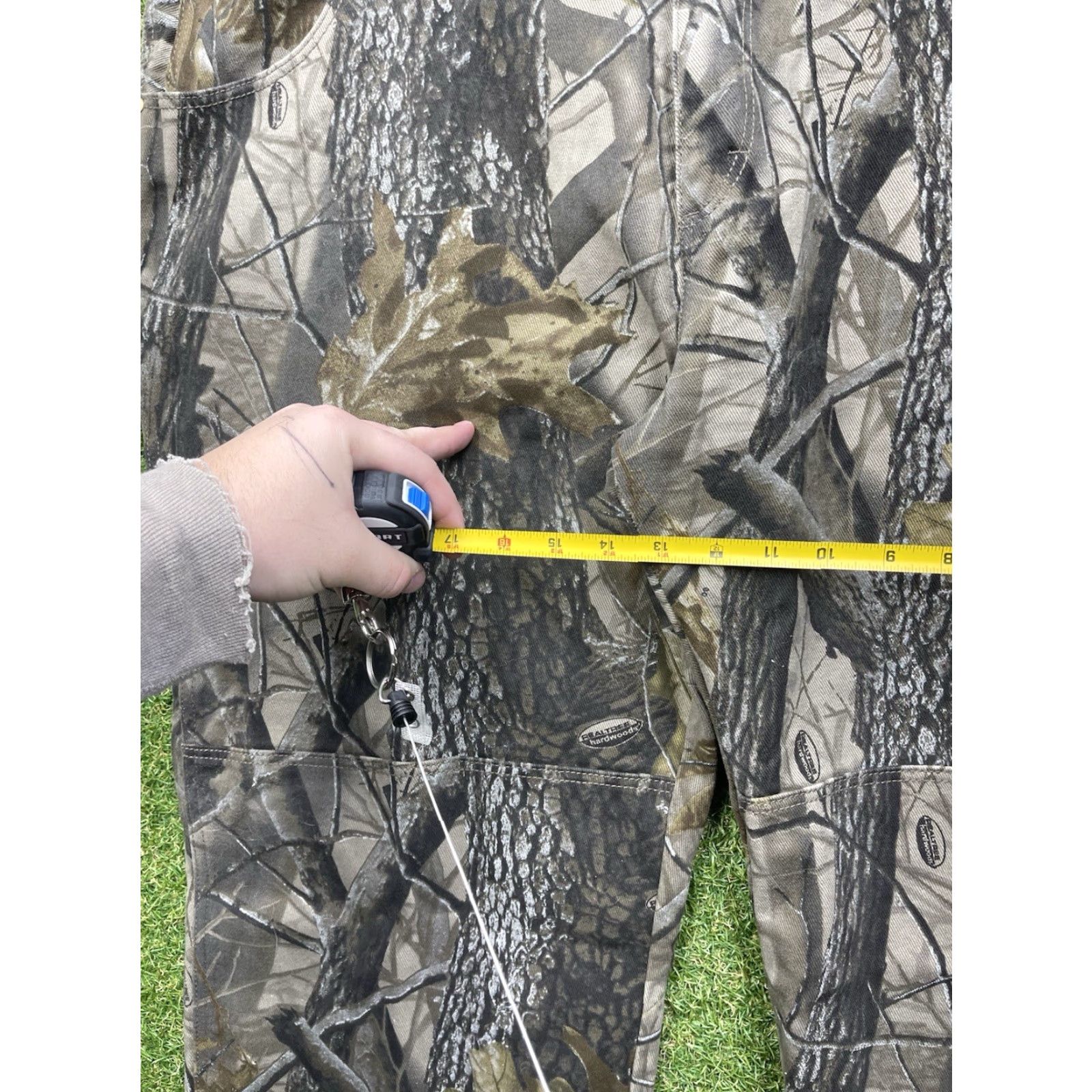 Wrangler VINTAGE Wrangler Realtree Camo Pants Mens 44x32 Carpenter Regular Camouflage Five-Pocket Denim 90s Outdoors USA Wrangler Realtree Hardwoods Mens Size US 44 / EU 60 - 3 Thumbnail