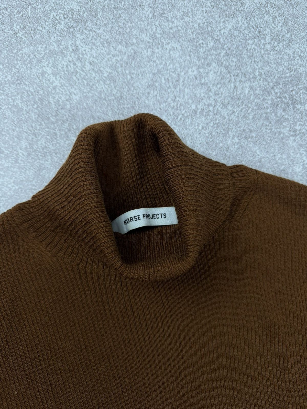 Norse Projects Norse Projects Siri Roll Merino Jumper Brown Size L Size L / US 10 / IT 46 - 5 Thumbnail