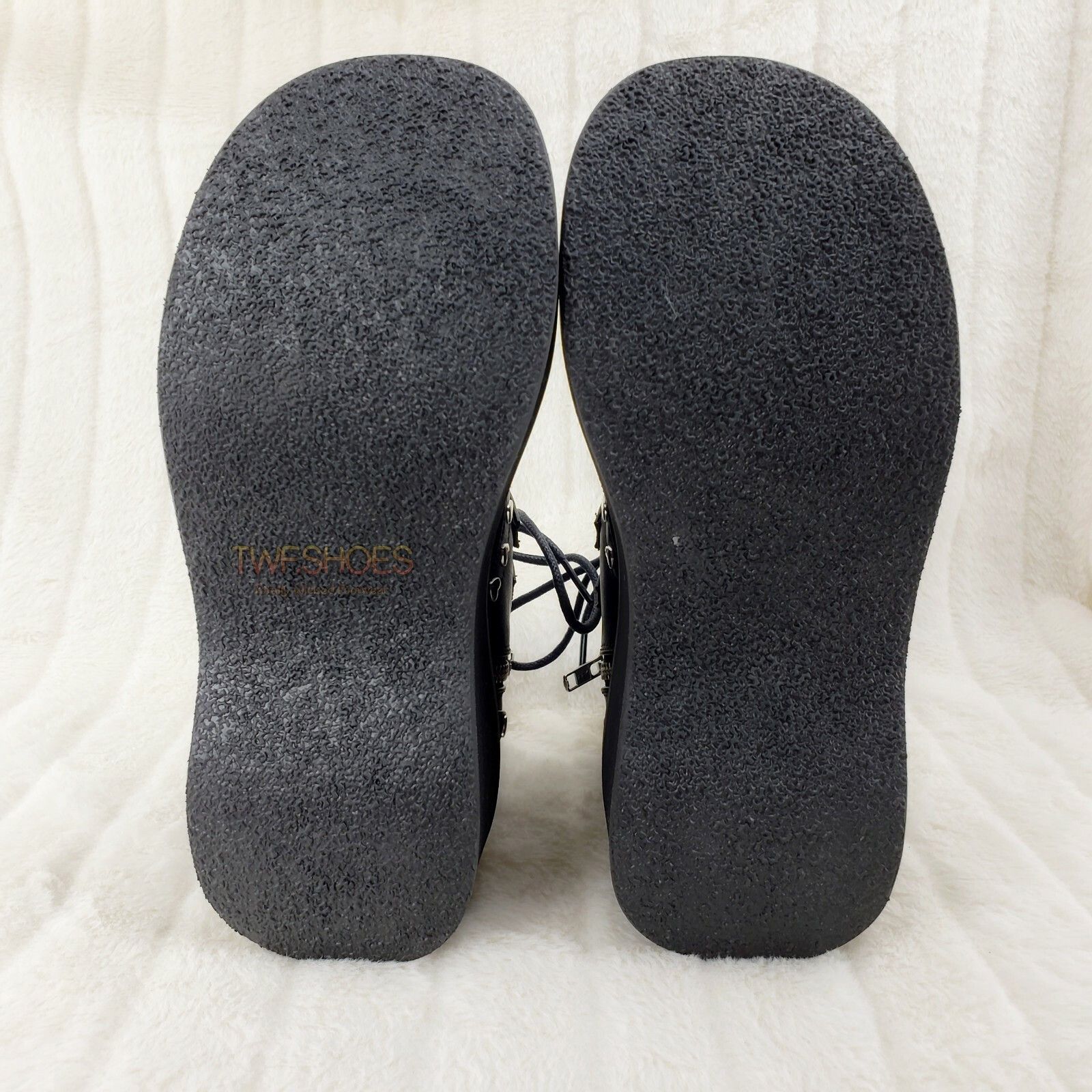 Other Emily 315 Black Vegan Leather Platform Ankle Boot 6-12 NY DE Size US 8 / IT 38 - 3 Thumbnail